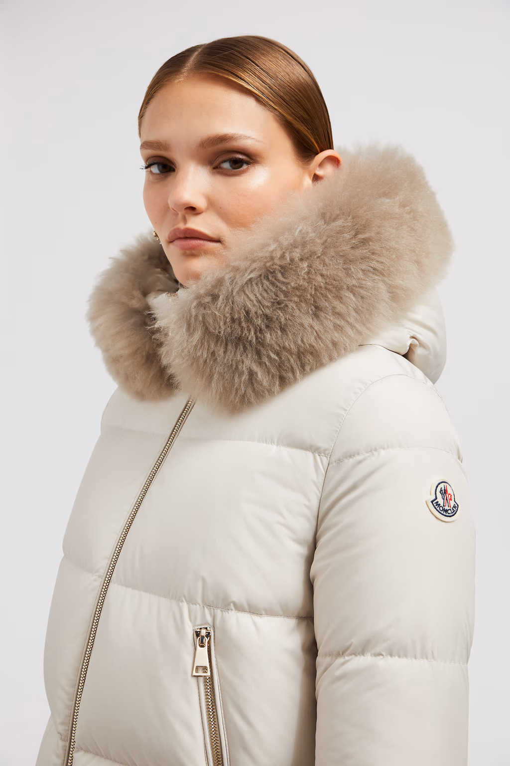 MONCLER LAICHEFUR SHORT DOWN JACKET