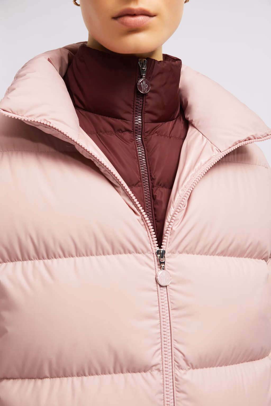 MONCLER ABBADIA SHORT DOWN JACKET