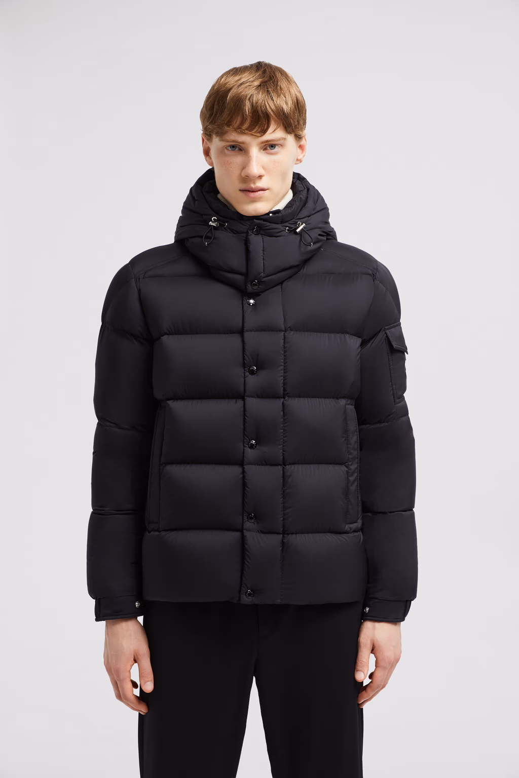 MONCLER VEZERE SHORT DOWN JACKET