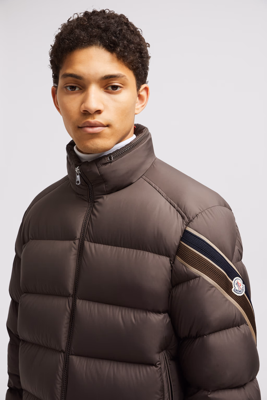MONCLER SOLAYAN SHORT DOWN JACKET