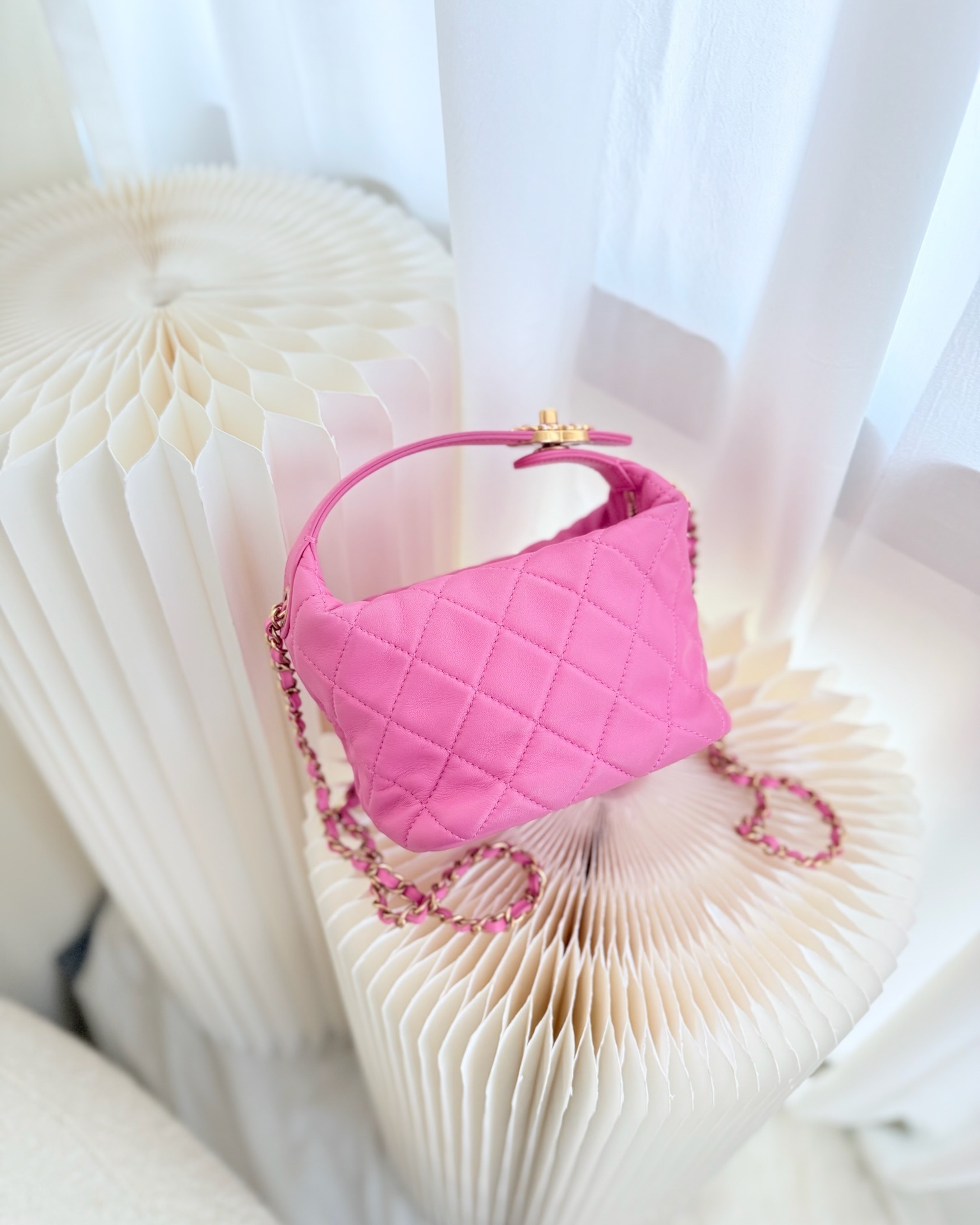 Chanel Quilted Small Perfect Meeting Hobo Pink Lambskin