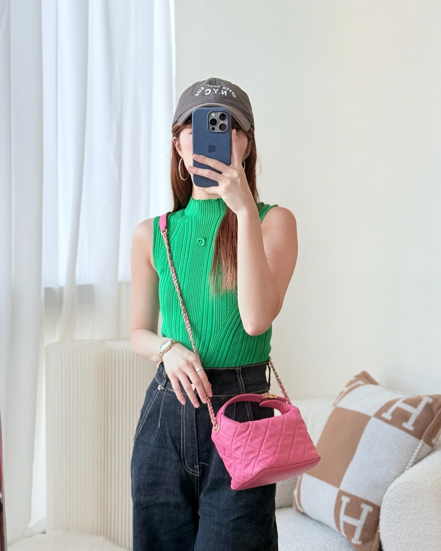 Chanel Quilted Small Perfect Meeting Hobo Pink Lambskin