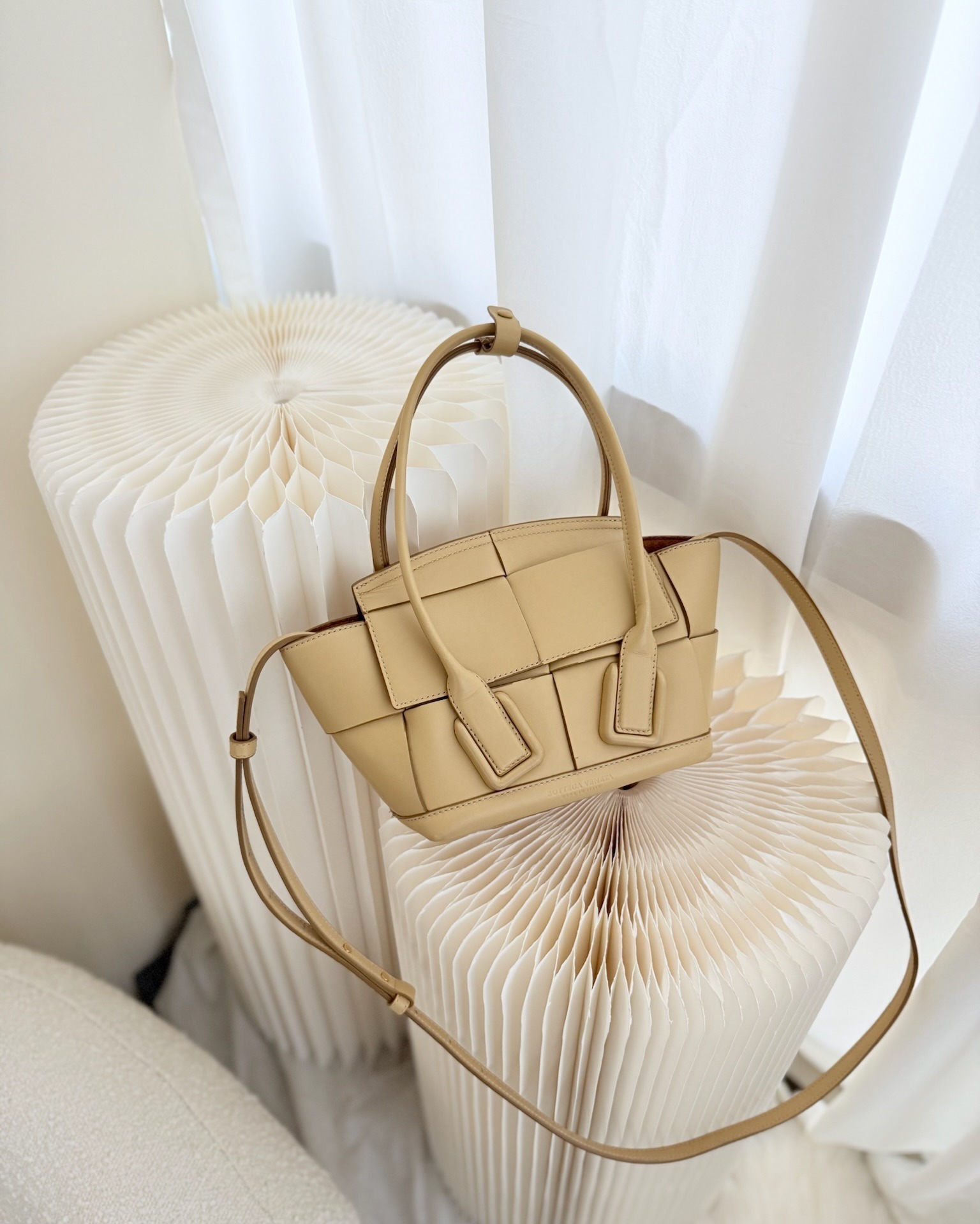 Bottega Veneta Arco Mini Intrecciato Textured-leather Tote