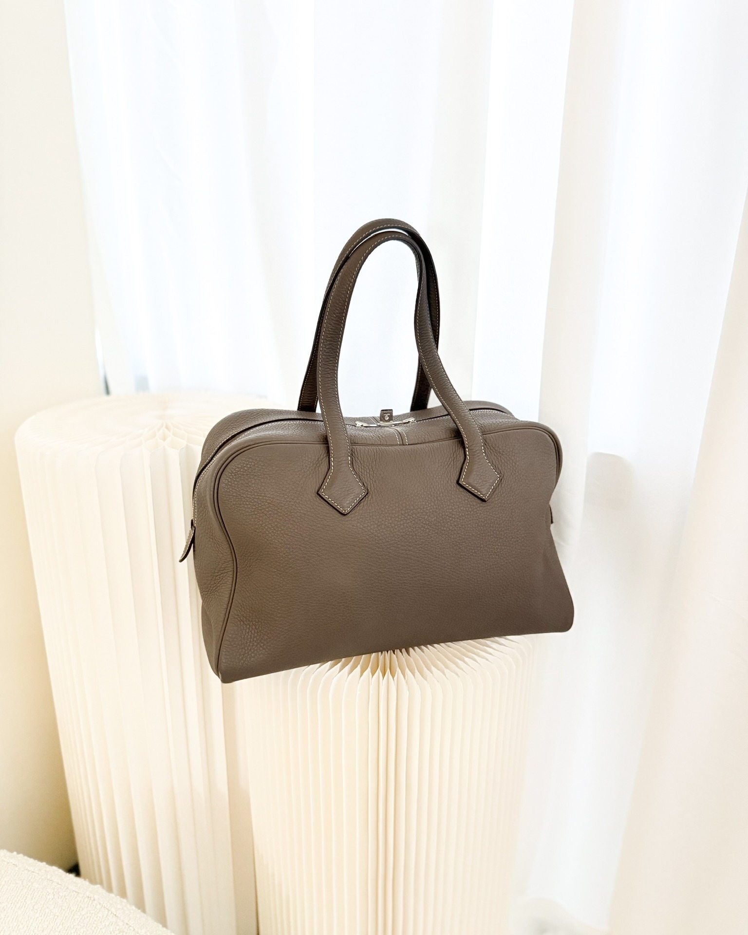 Hermès Victoria II 35 Bag Etoupe Clemence