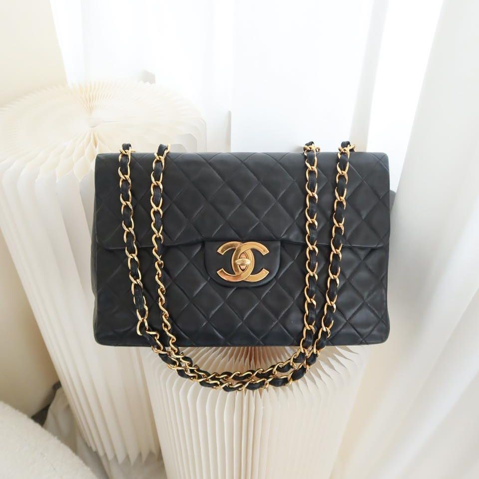 Chanel Vintage Maxi Single Flap Black Lambskin 24K