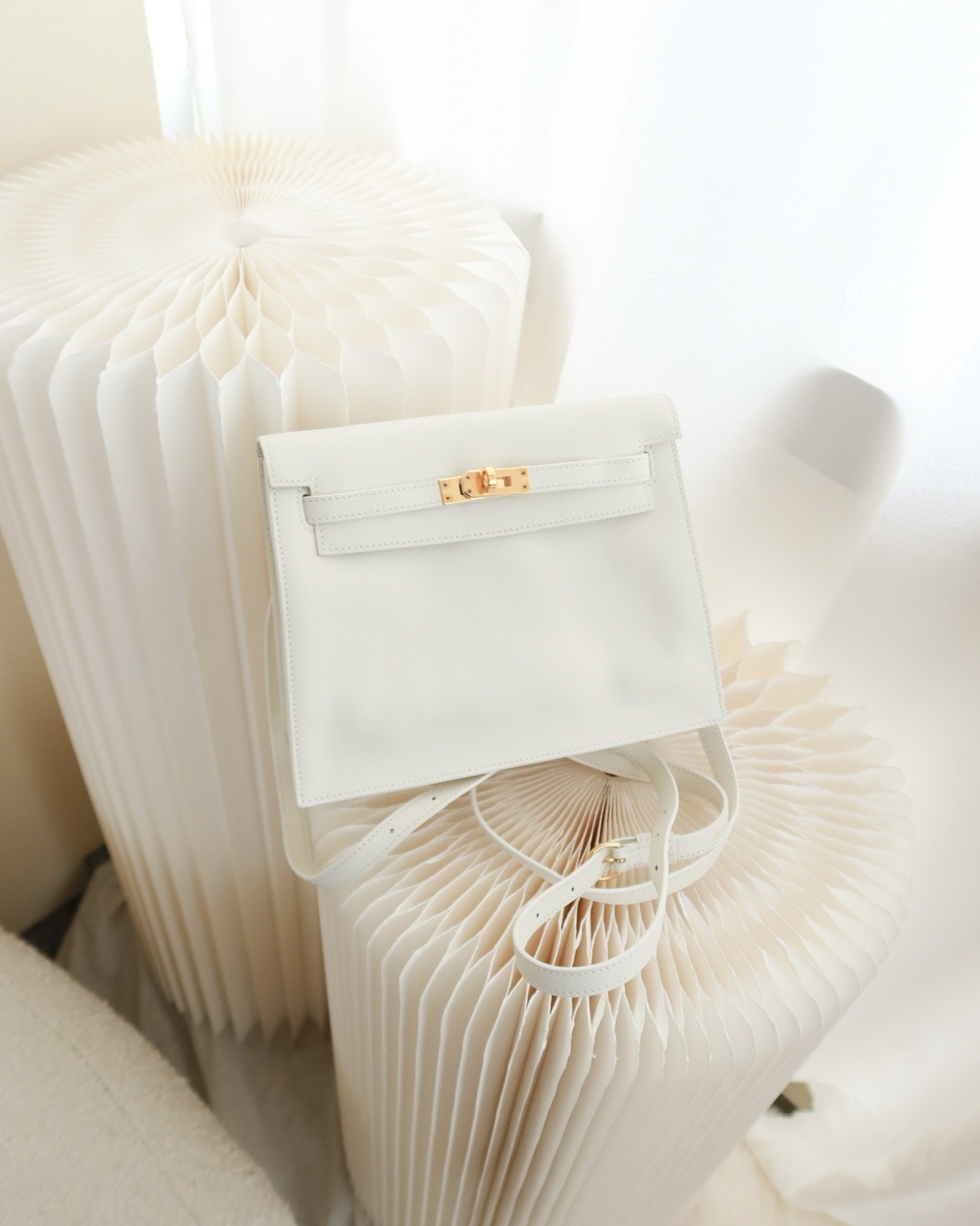 Hermès Kelly Danse II Bag White Evercolor