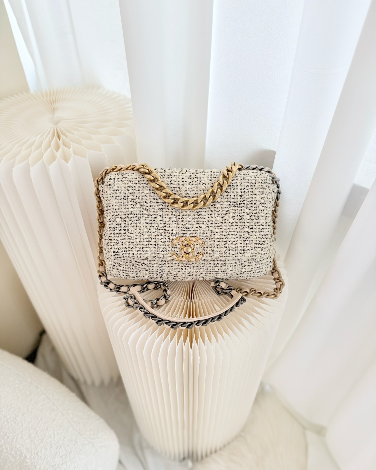 Chanel 19 Small Tweed Oreo Cream Mixed Hardware