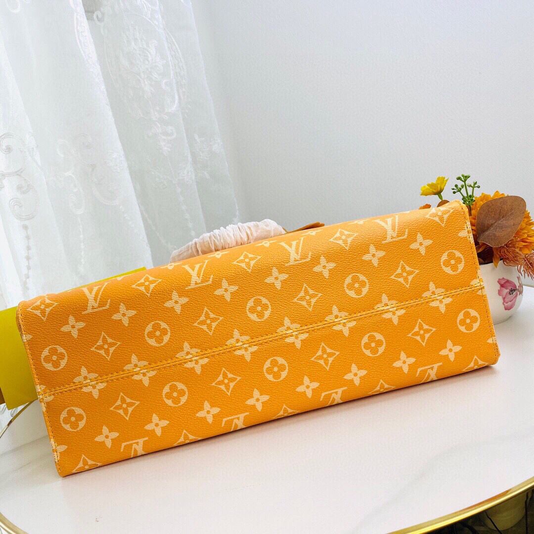 Louis Vuitton Sac Plat 24H