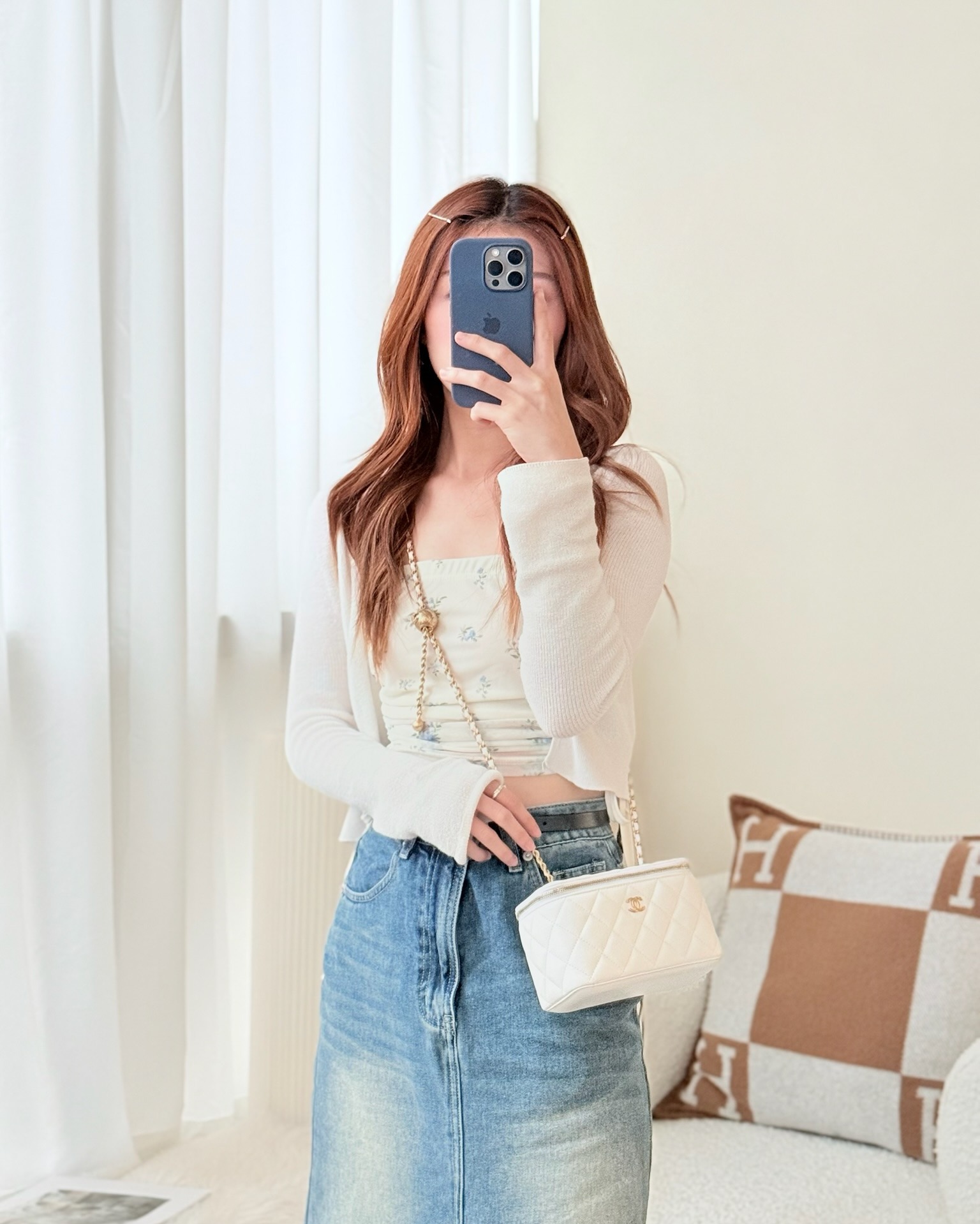 Chanel Pearl Crush Vanity With Chain White Lambskin Aged