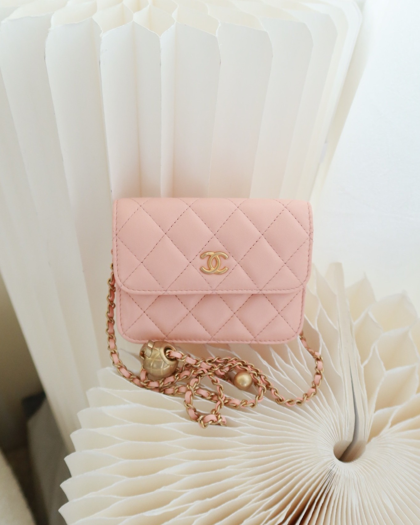 Chanel Pearl Crush Card Holder Pink Beige Lambskin Aged