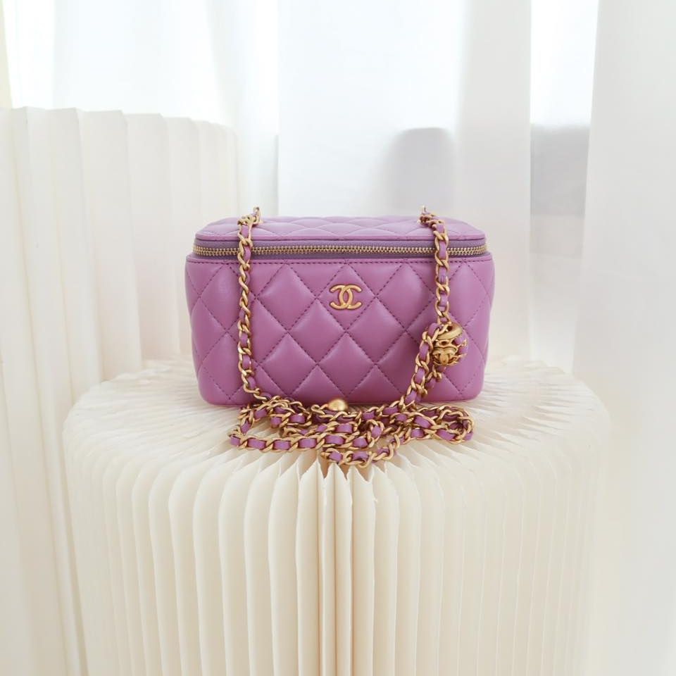 Chanel Pearl Crush Vanity With Chain Purple Lambskin Aged