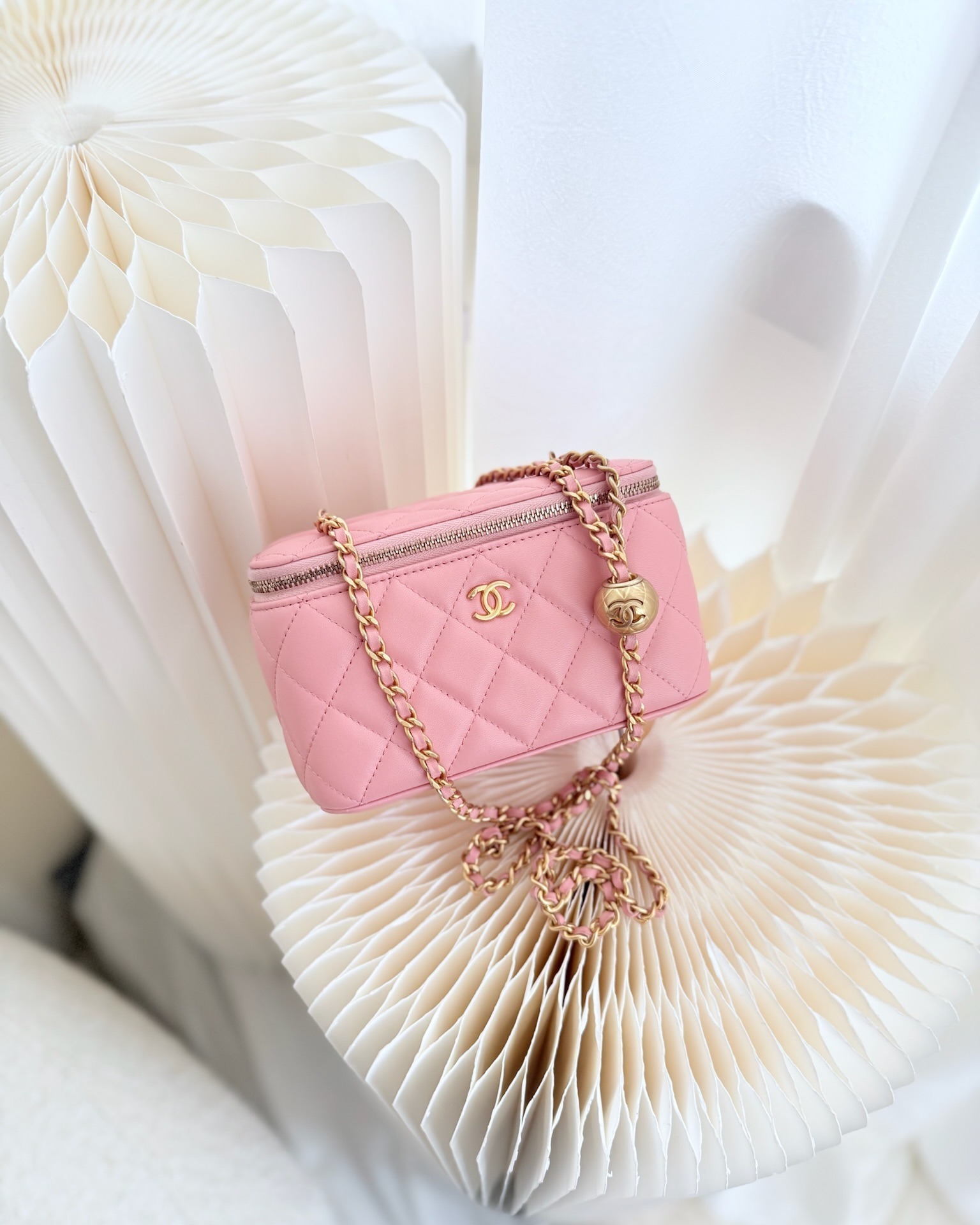 Chanel Pearl Crush Vanity With Chain Pink Lambskin Aged