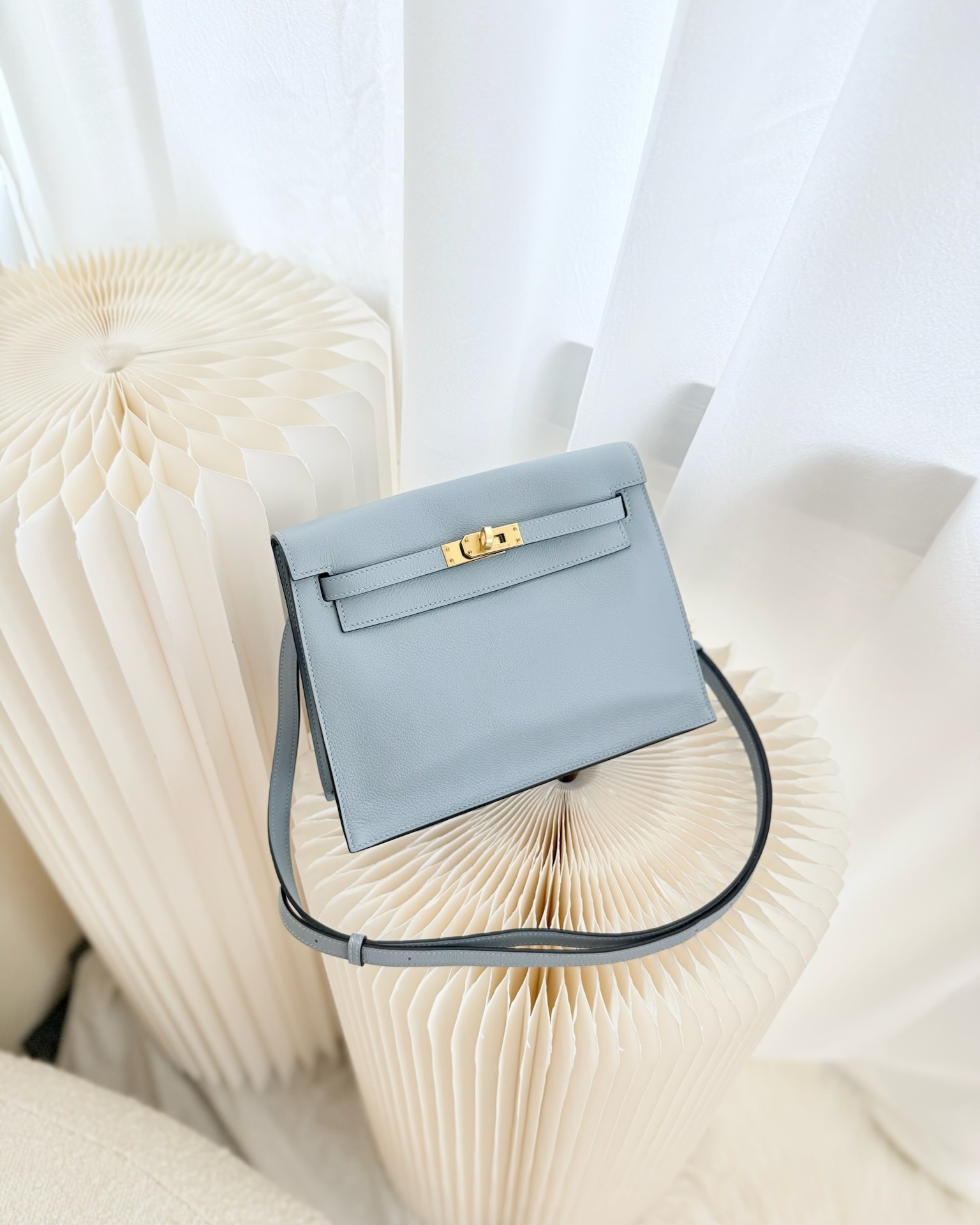 Hermès Kelly Danse II Bag Blue Lin J7 Evercolor