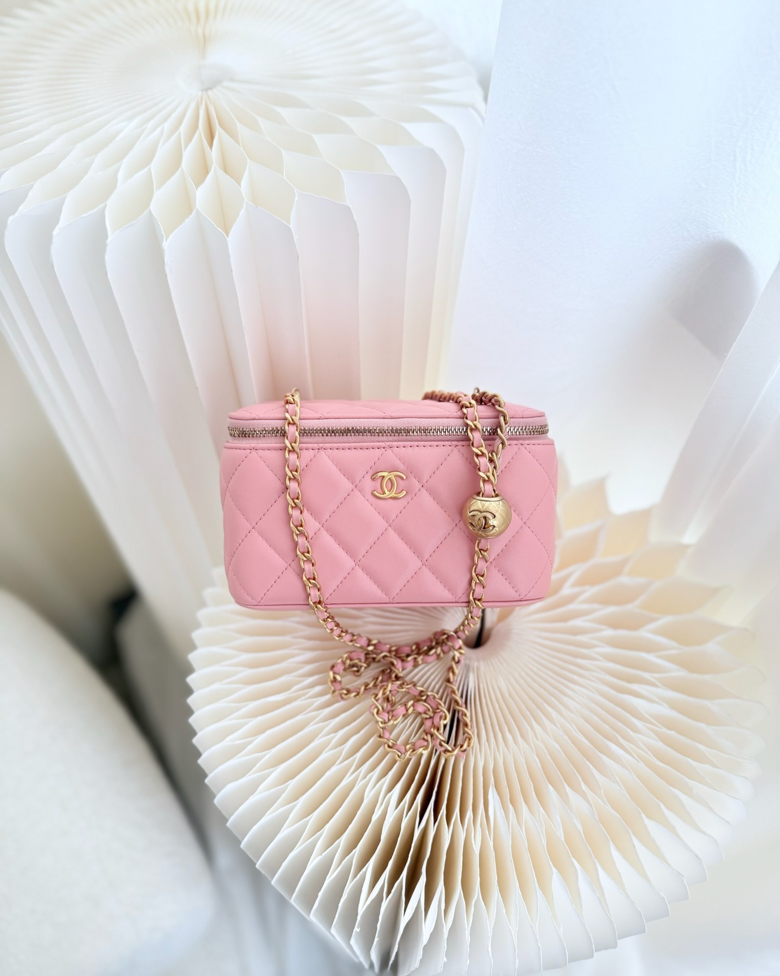 Chanel Pearl Crush Vanity With Chain Pink Lambskin Aged