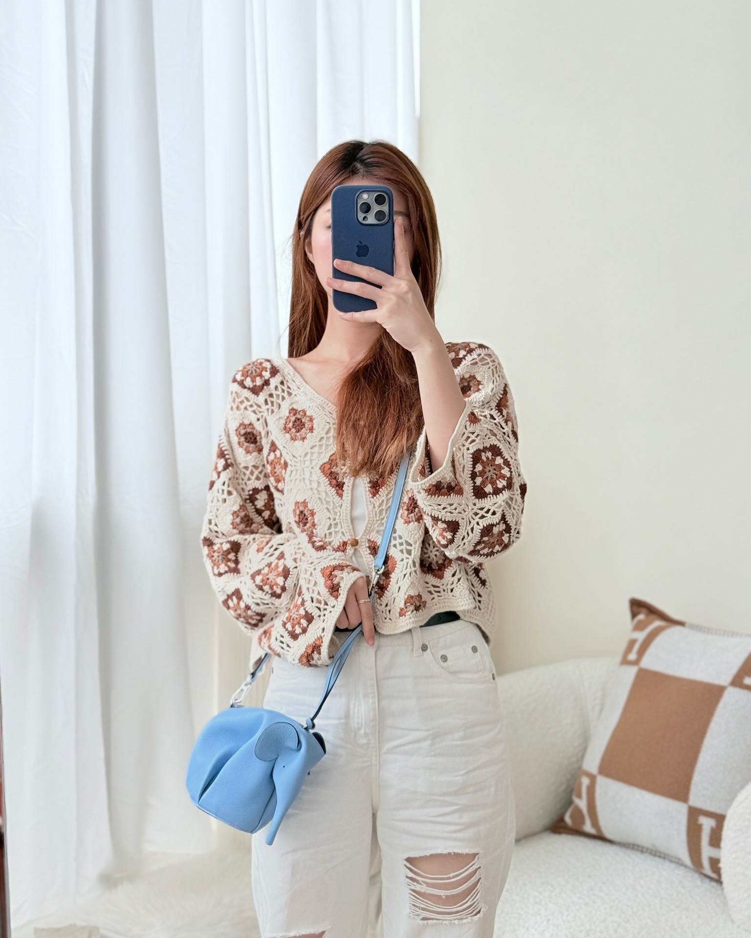 Loewe Elephant Bag In Classic Calfskin Blue