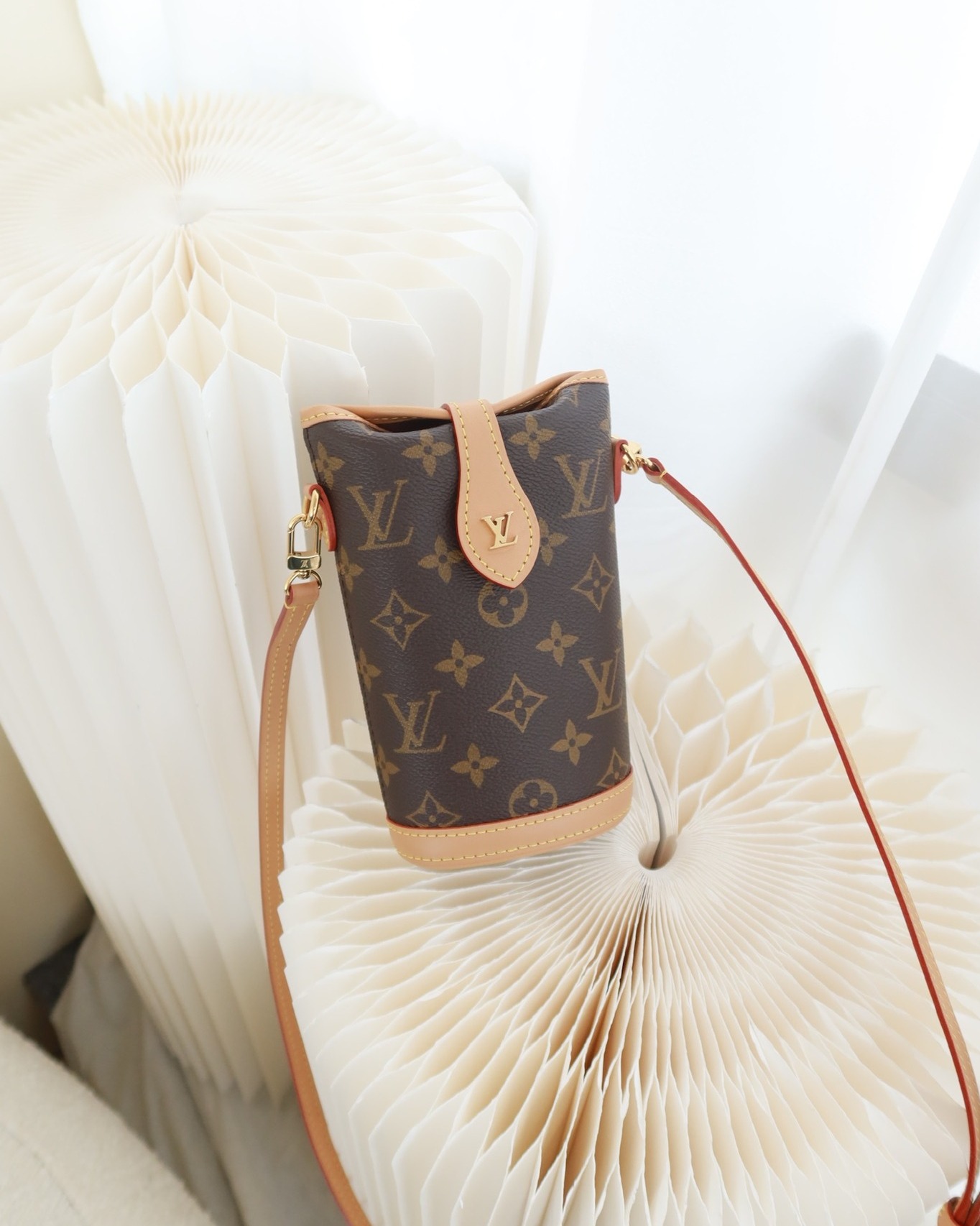 Louis Vuitton Fold Me Pouch Monogram Canvas
