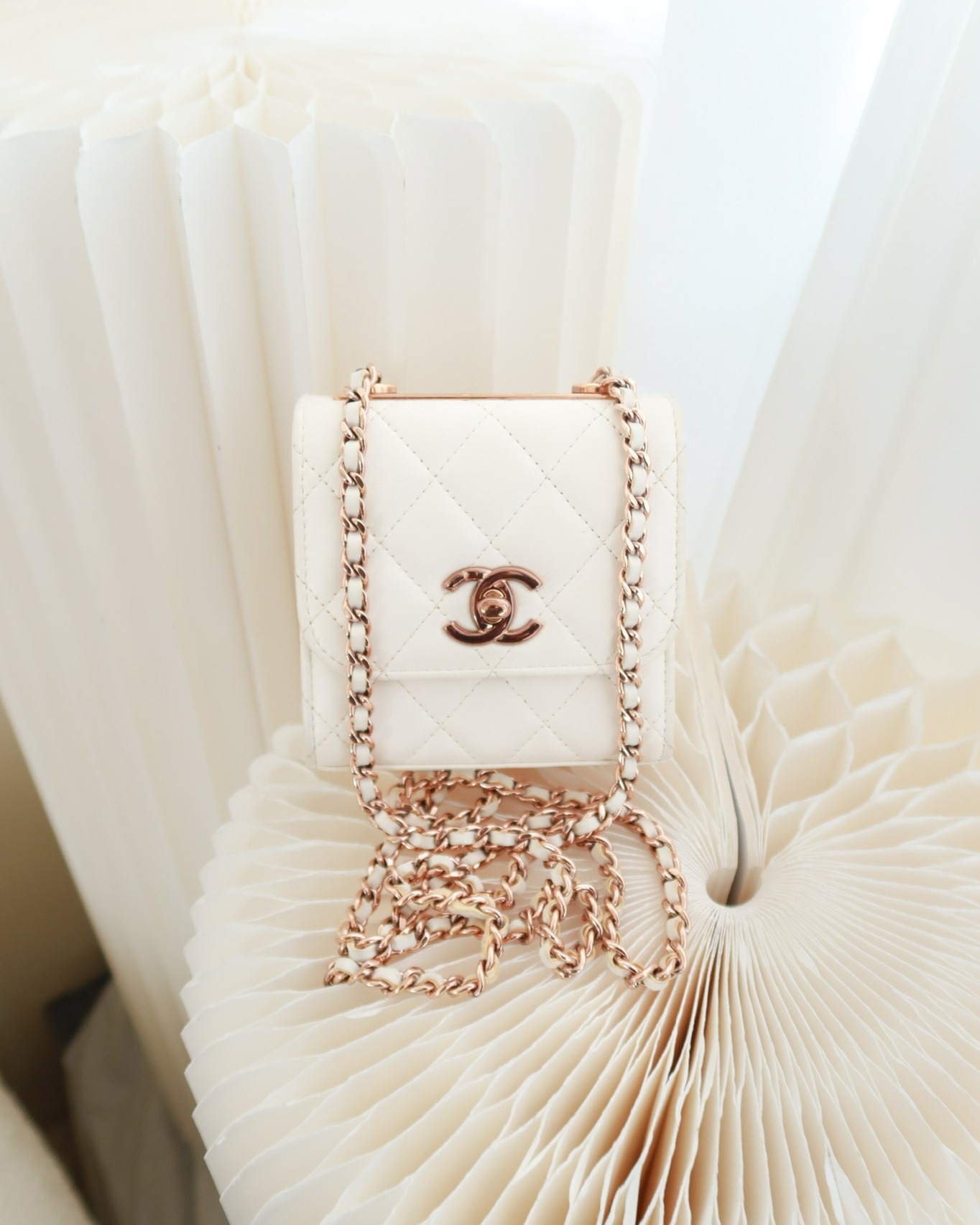 Chanel Mini Quilted Trendy CC Clutch With Chain White Lambskin Rose