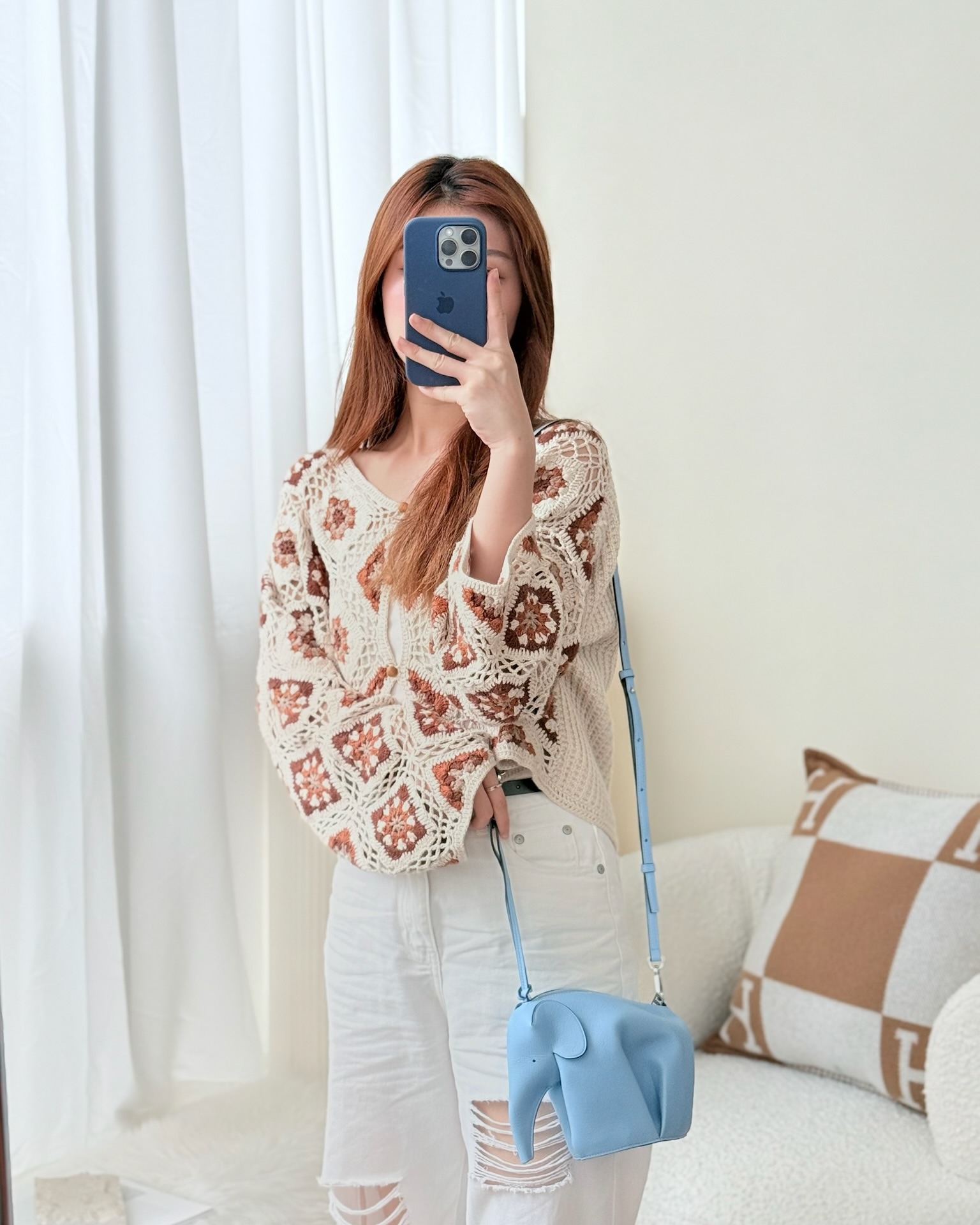 Loewe Elephant Bag In Classic Calfskin Blue