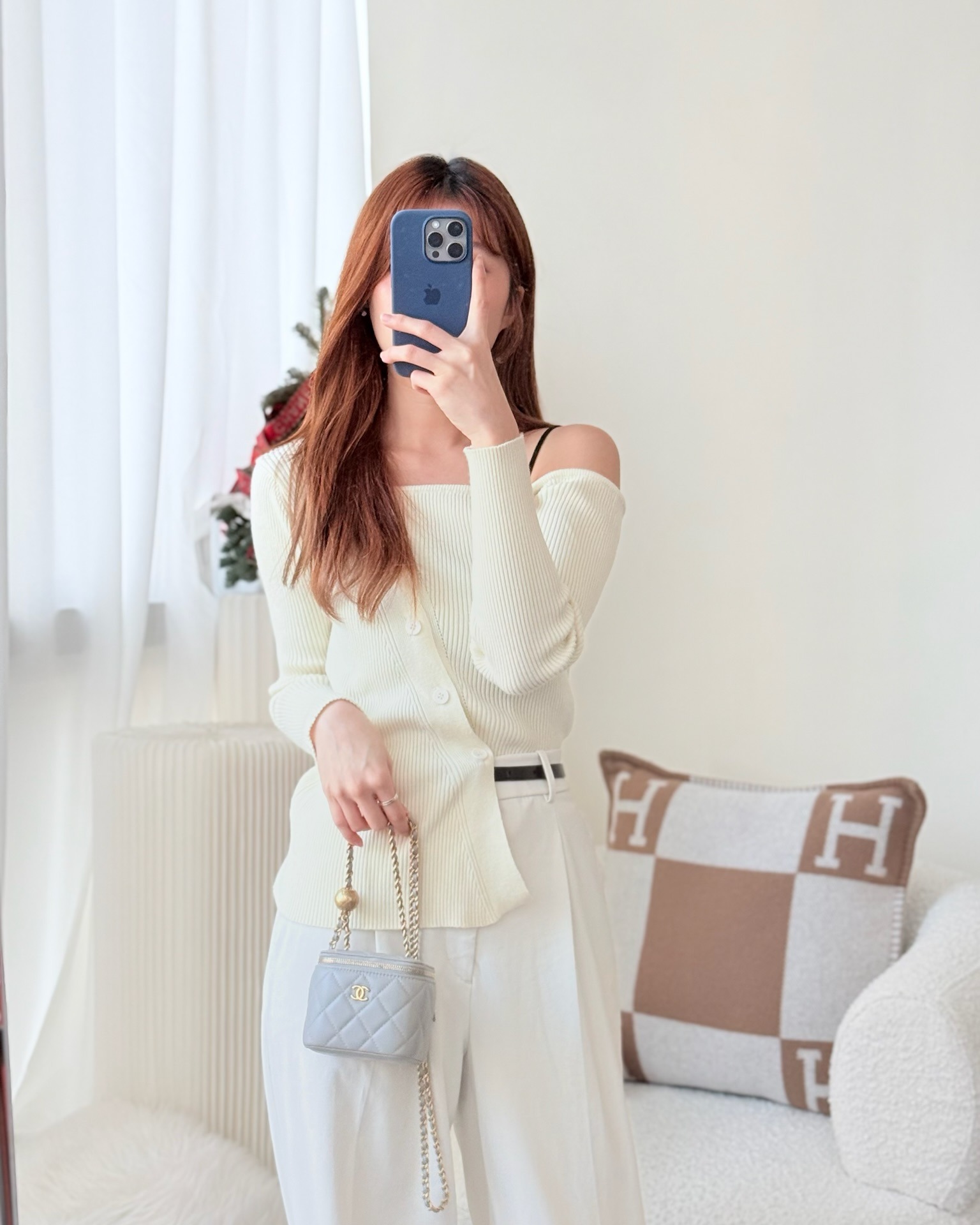 Chanel Pearl Crush Mini Vanity With Chain Grey Lambskin Aged