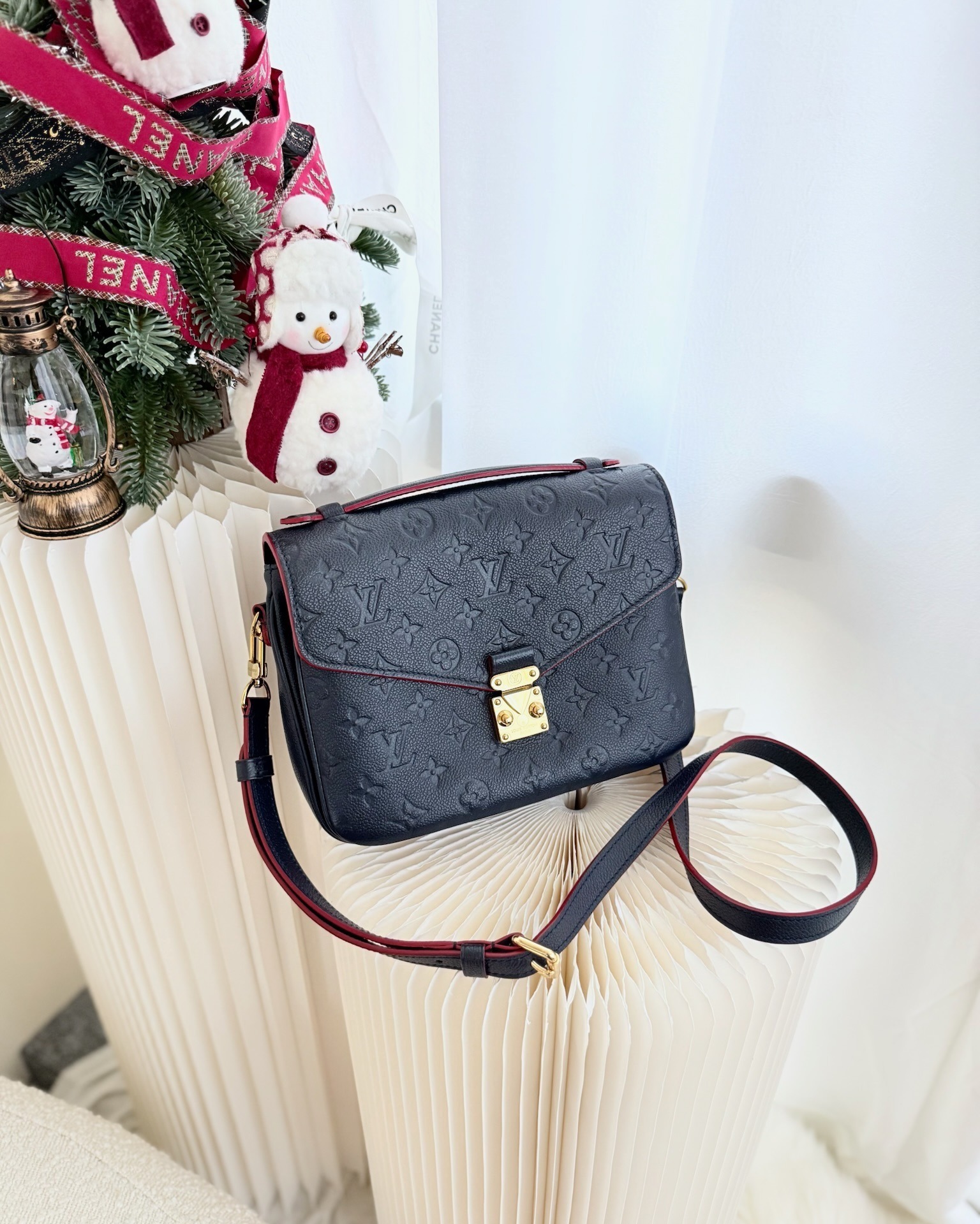 Louis Vuitton Empreinte Pochette Metis Marine Rouge