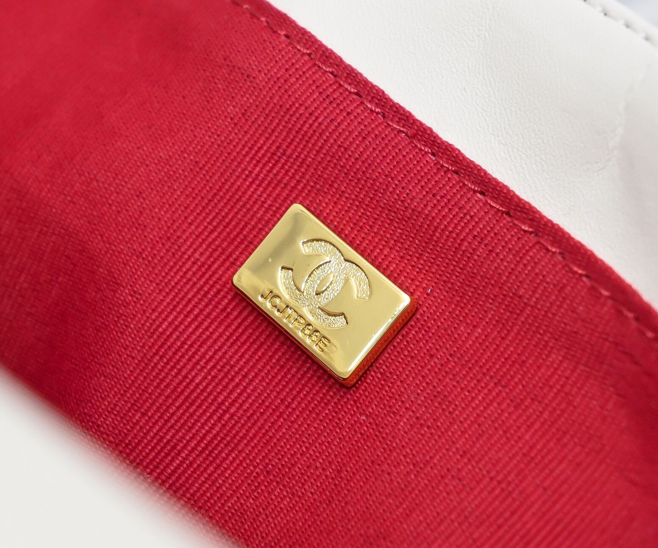 CHANEL 19Bag Crossbody Bags