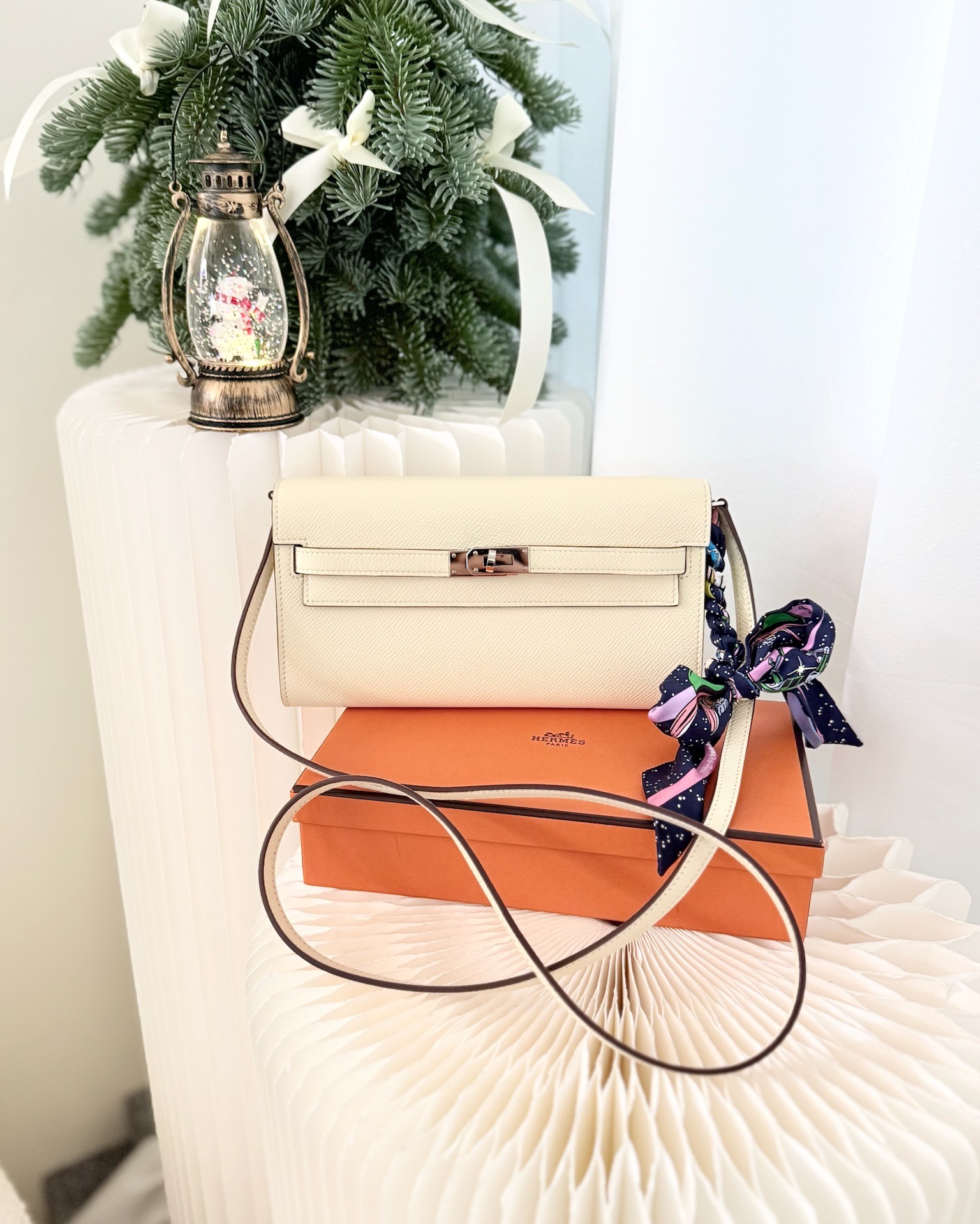 Hermès Kelly To Go Wallet Nata I2/ Sesame 2S Epsom Palladium Hardware