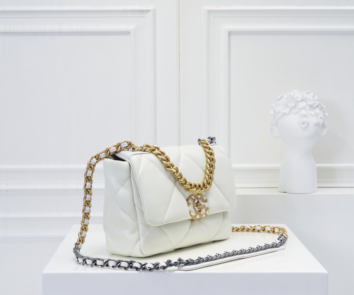 CHANEL 19Bag Crossbody Bags