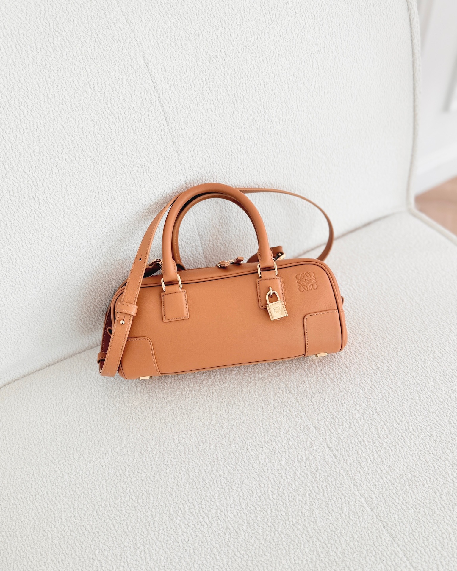 Loewe Amazona 23 Cropped Bag Warm Desert Nappa Calfskin