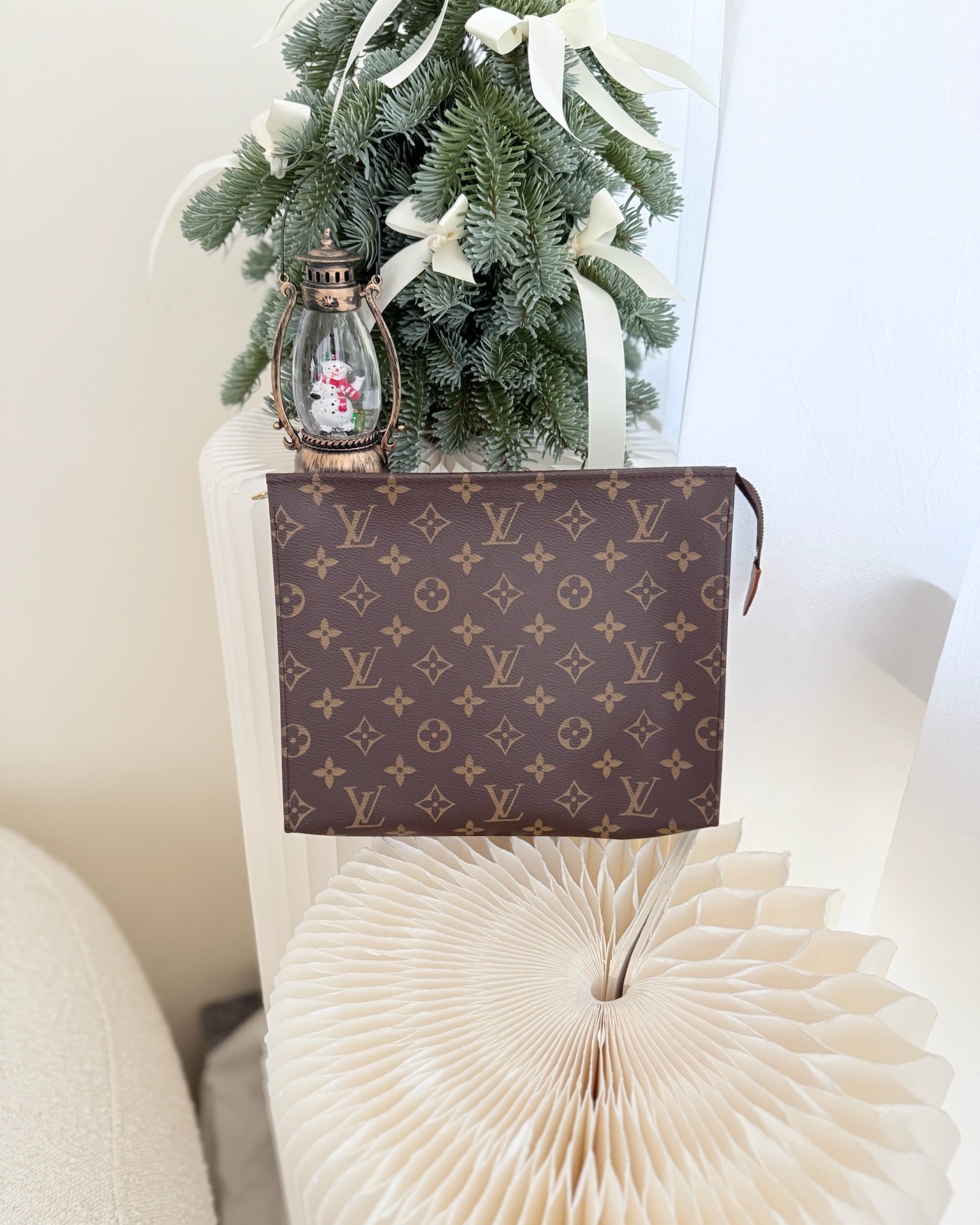 Louis Vuitton Toiletry Pouch 26 Monogram Canvas