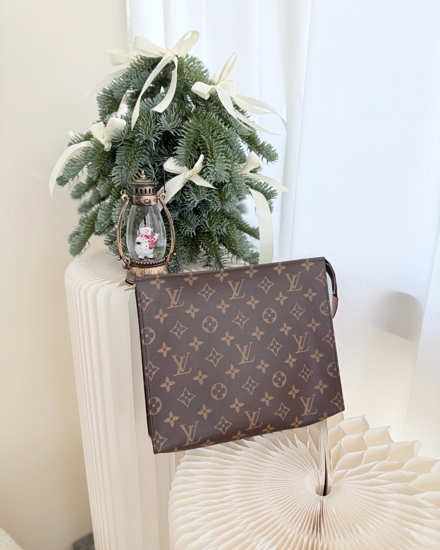Louis Vuitton Toiletry Pouch 26 Monogram Canvas