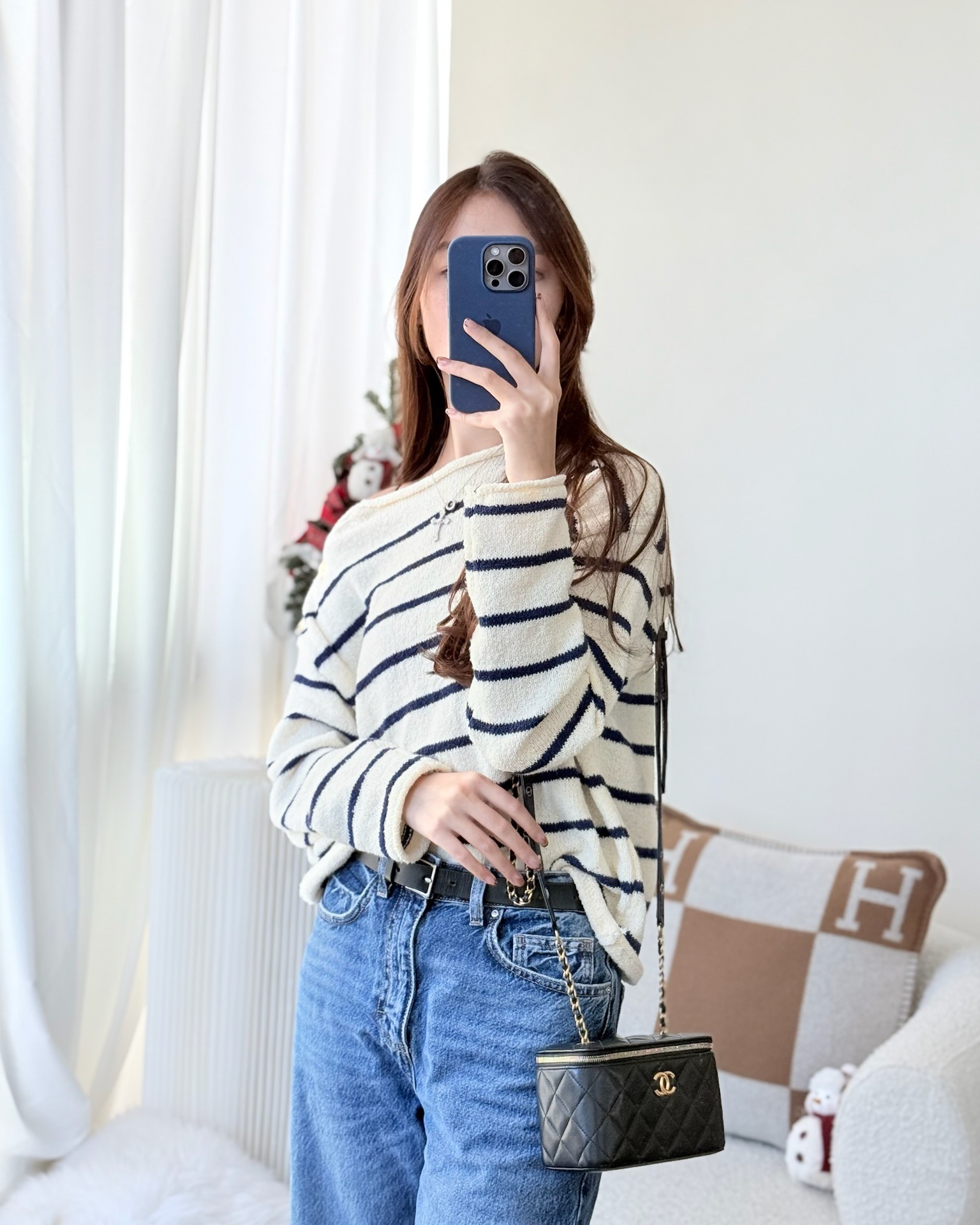 Chanel Vanity With Chain Black Goatskin Mixed Hardware