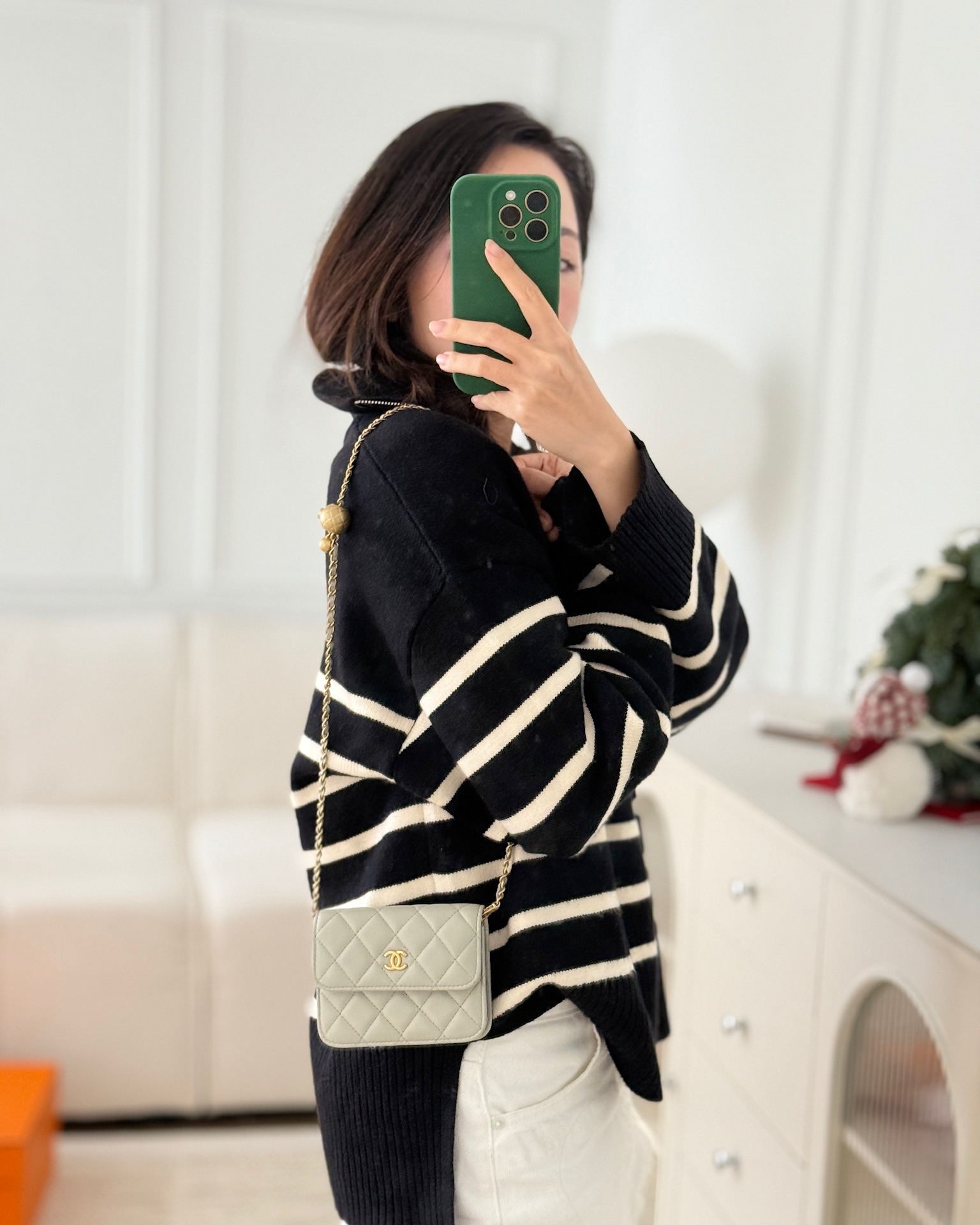 Chanel Pearl Crush Mini Clutch Belt Bag Grey Lambskin Aged