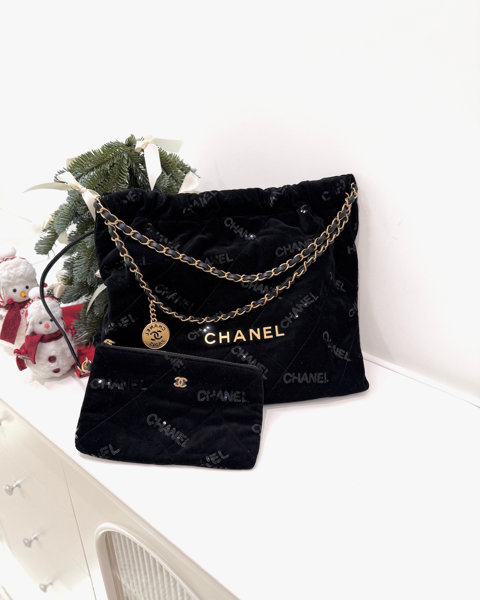 Chanel 22 Medium Sequins Logo Black Velvet