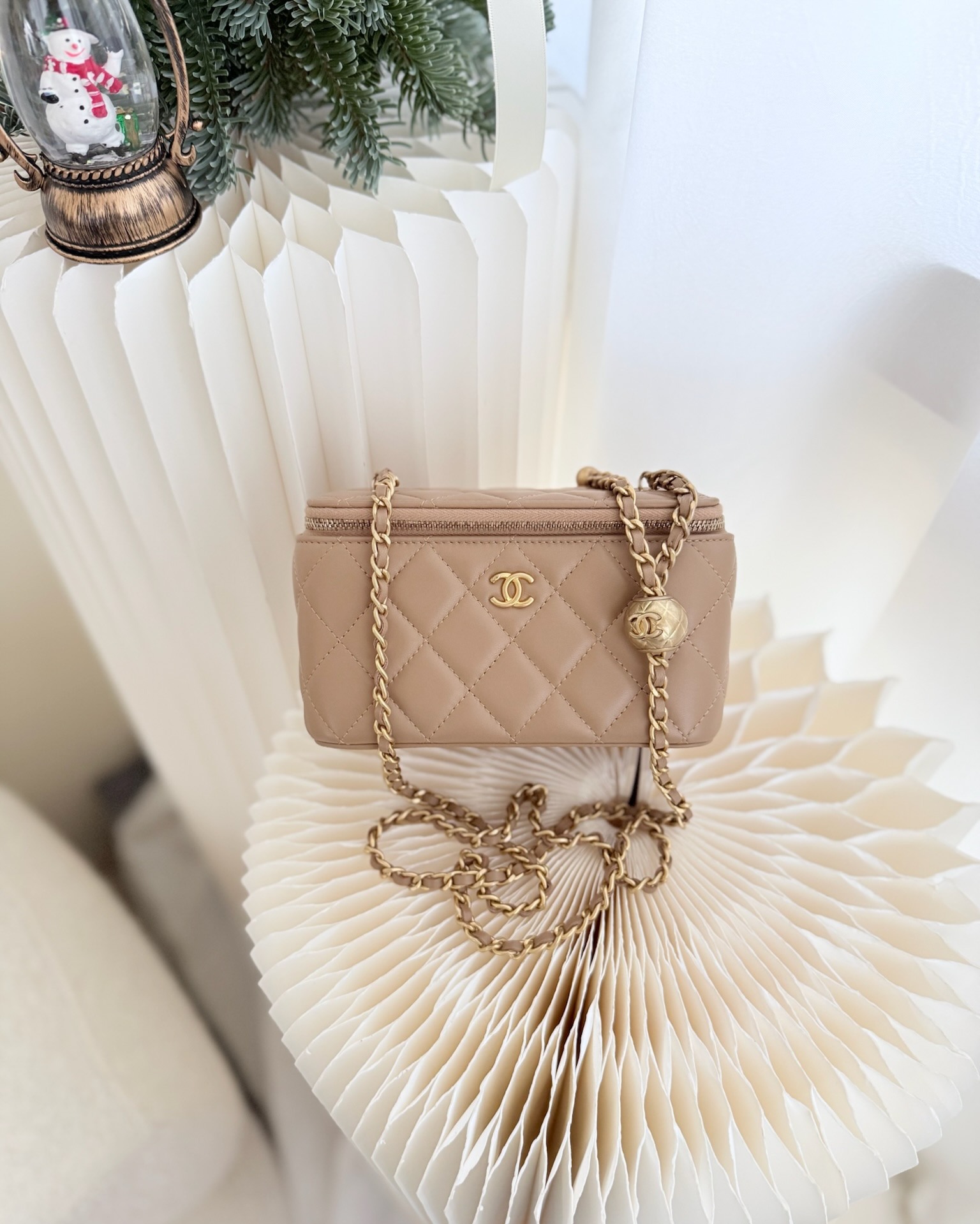 Chanel Pearl Crush Vanity With Chain Dark Beige Lambskin Aged