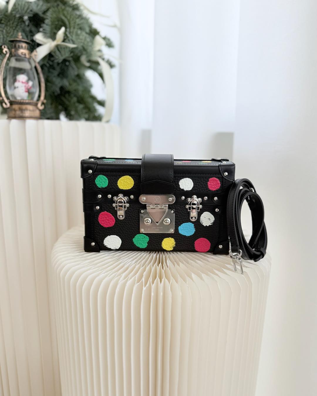 Louis Vuitton Petite Malle In Black