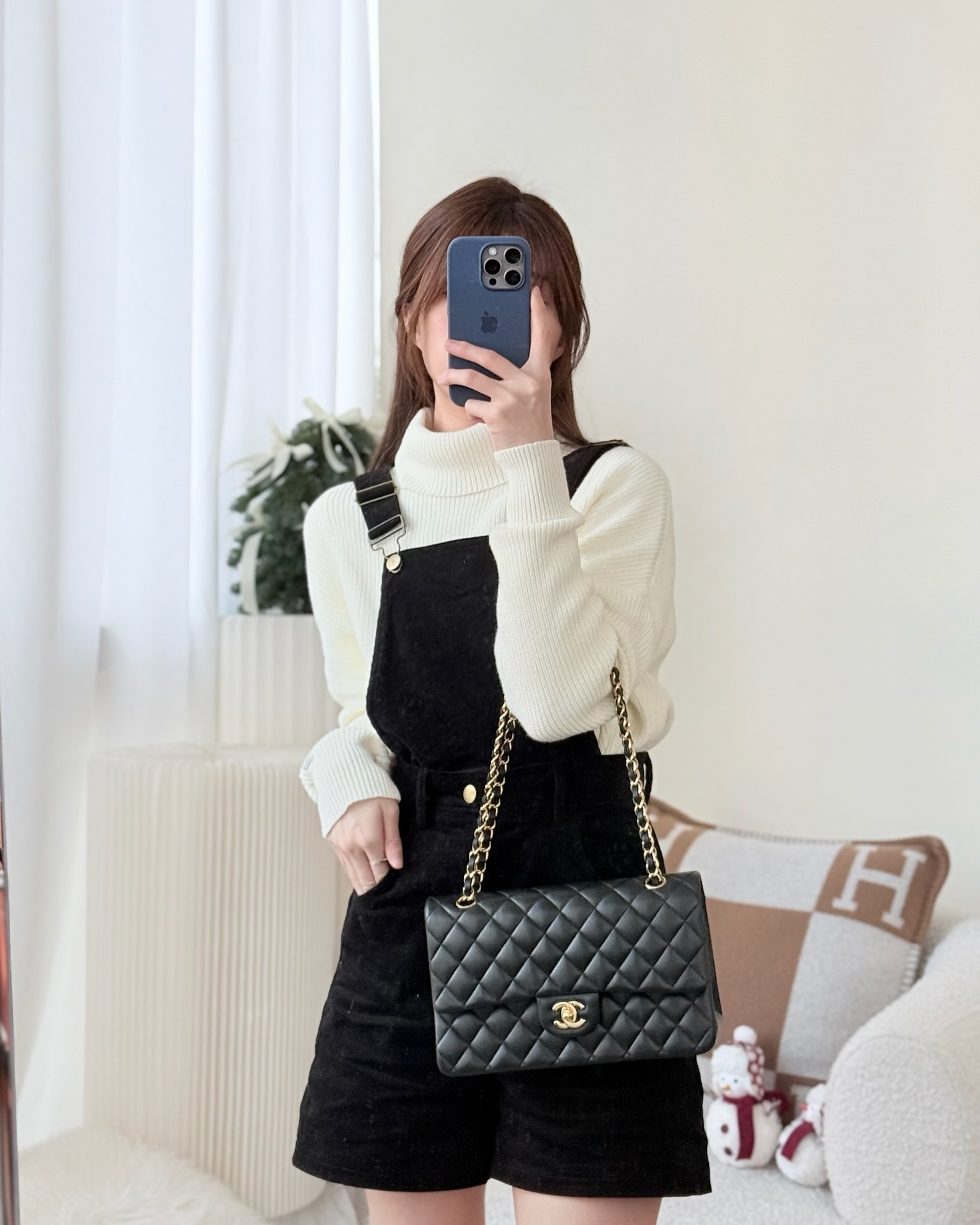 Chanel Classic M/L Medium Flap Quilted Black Lambskin