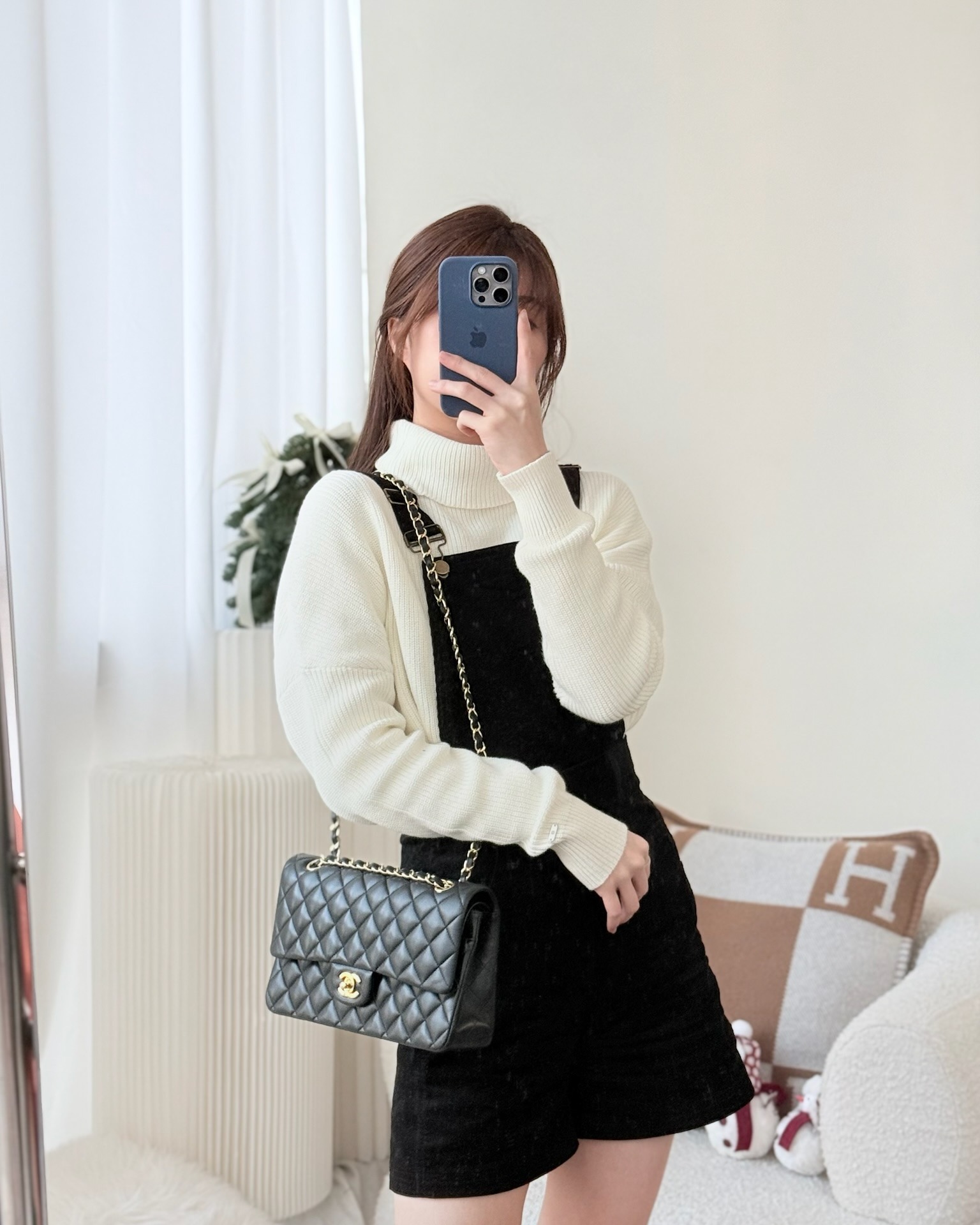 Chanel Classic M/L Medium Flap Quilted Black Lambskin