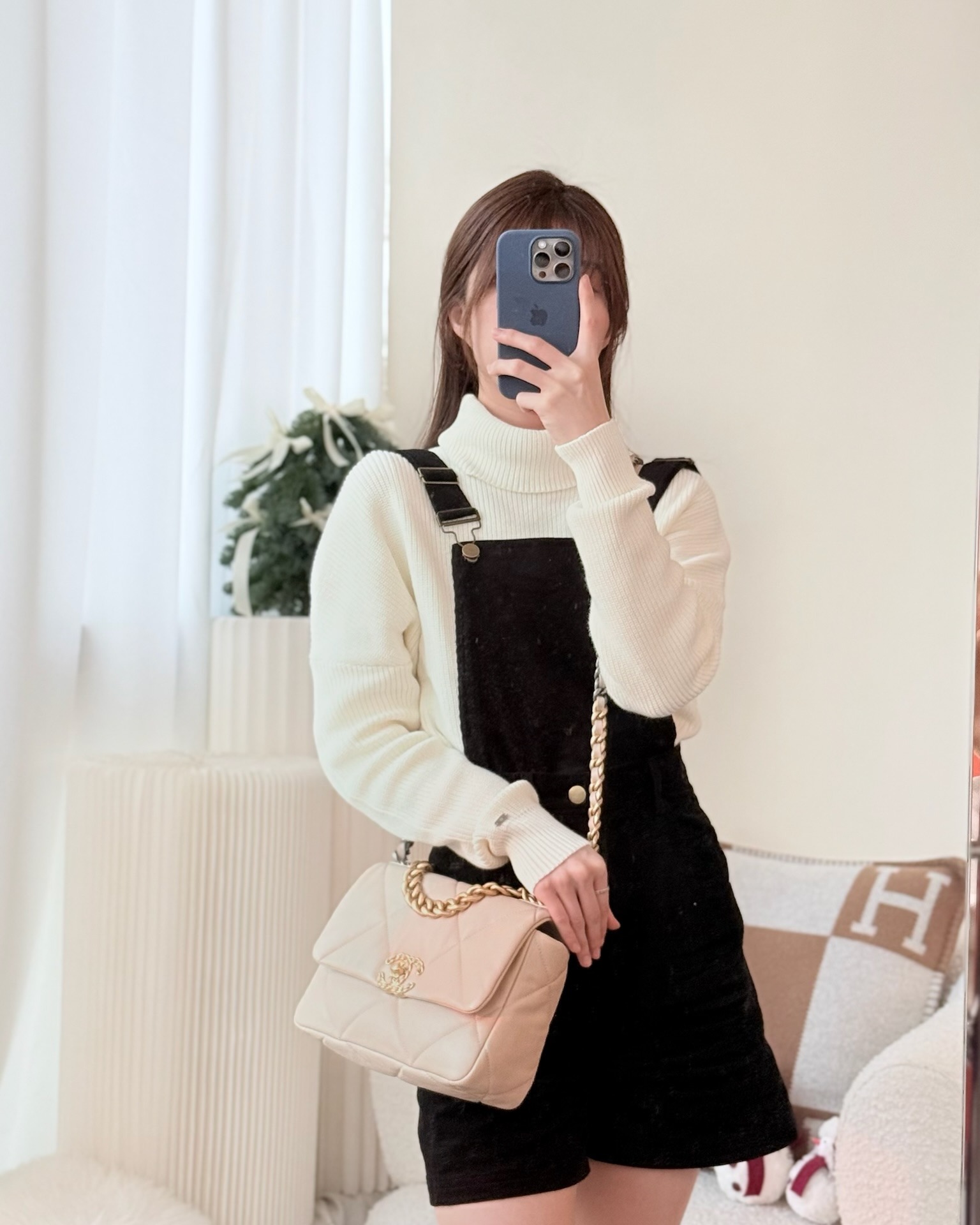 Chanel 19 Small Beige Mixed Hardware