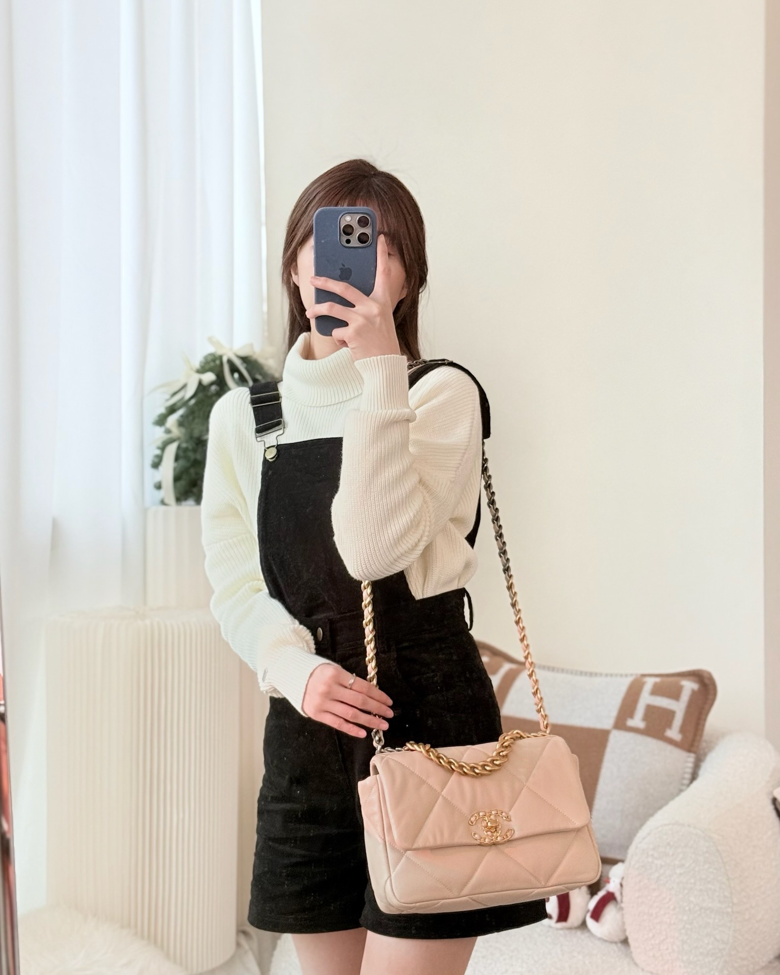 Chanel 19 Small Beige Mixed Hardware