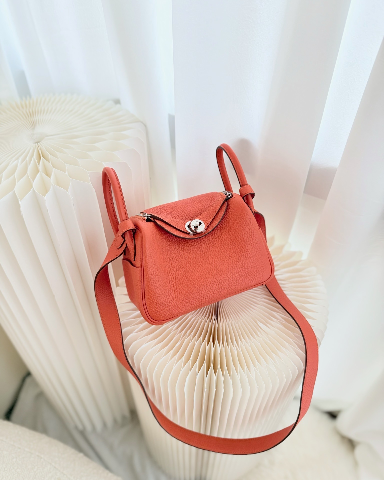 Hermès Mini Lindy 20 Orange Poppy 8V Clemence Palladium Hardware