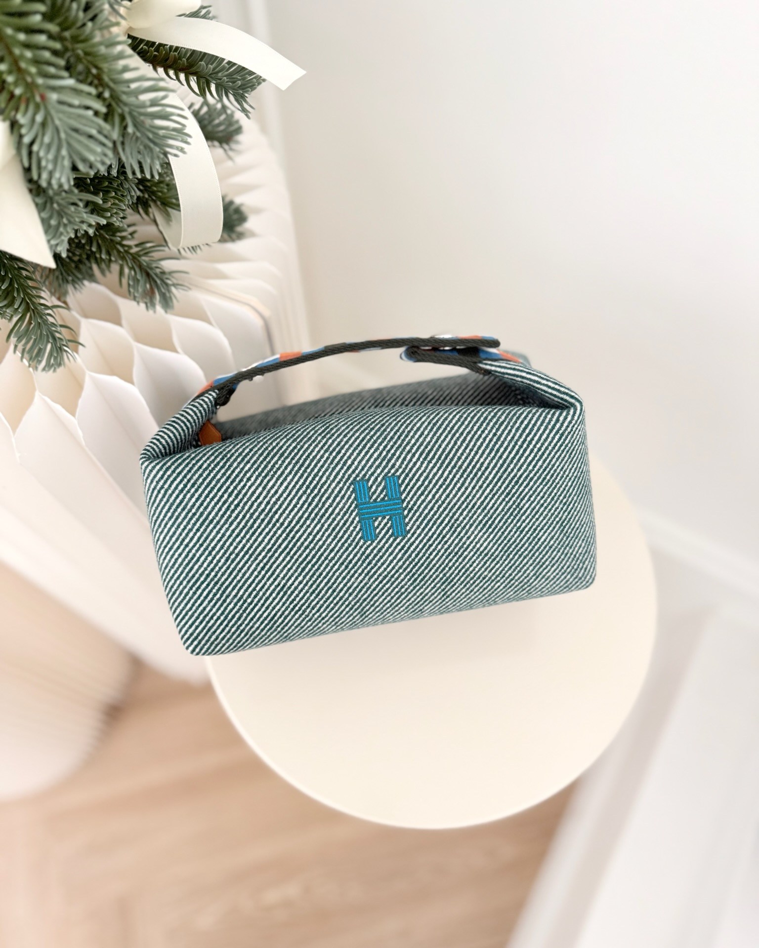 Hermès Small Bride-A-Brac Au Carre Case Wool Green