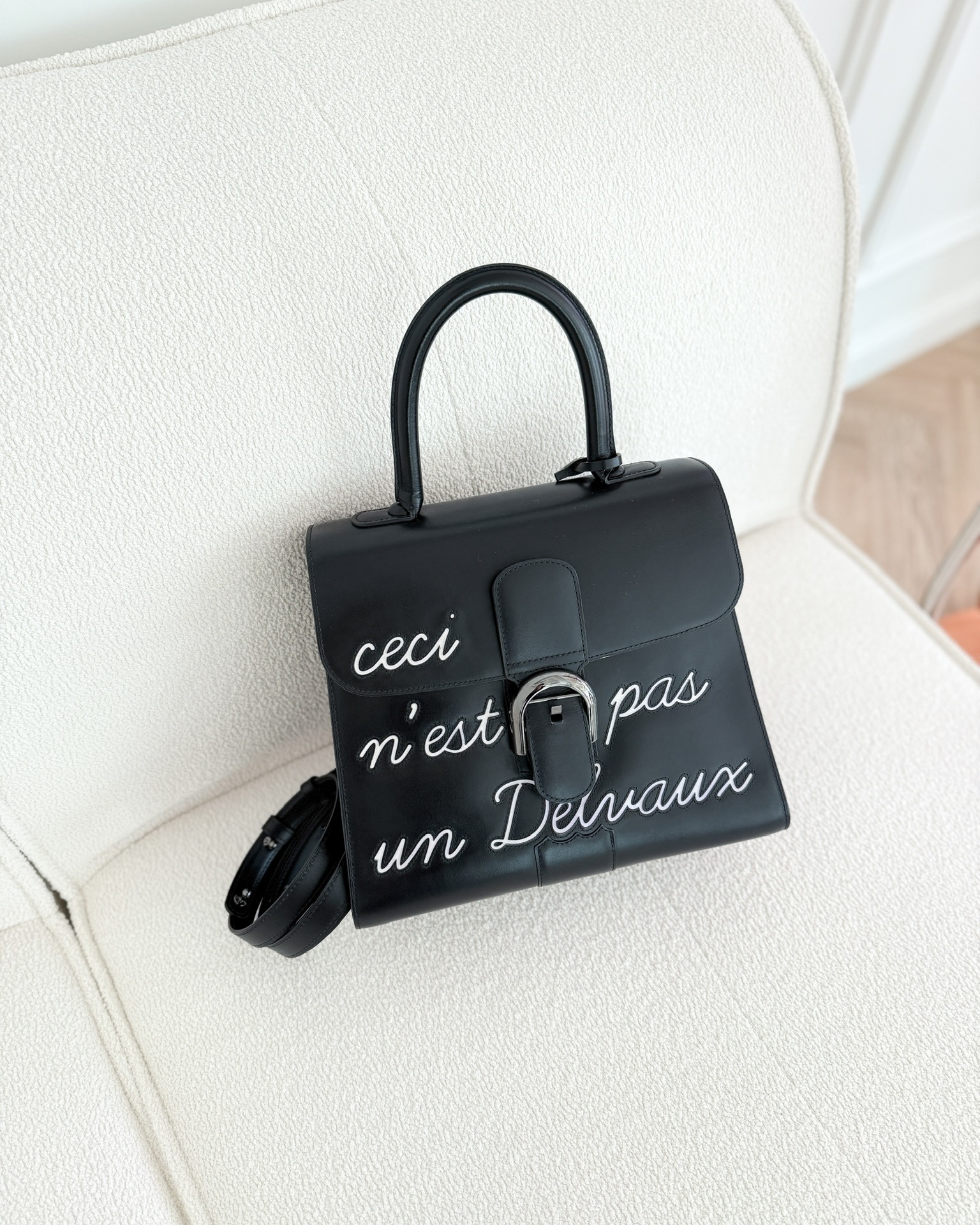 Delvaux Brillant L'Humour MM Black Calfskin