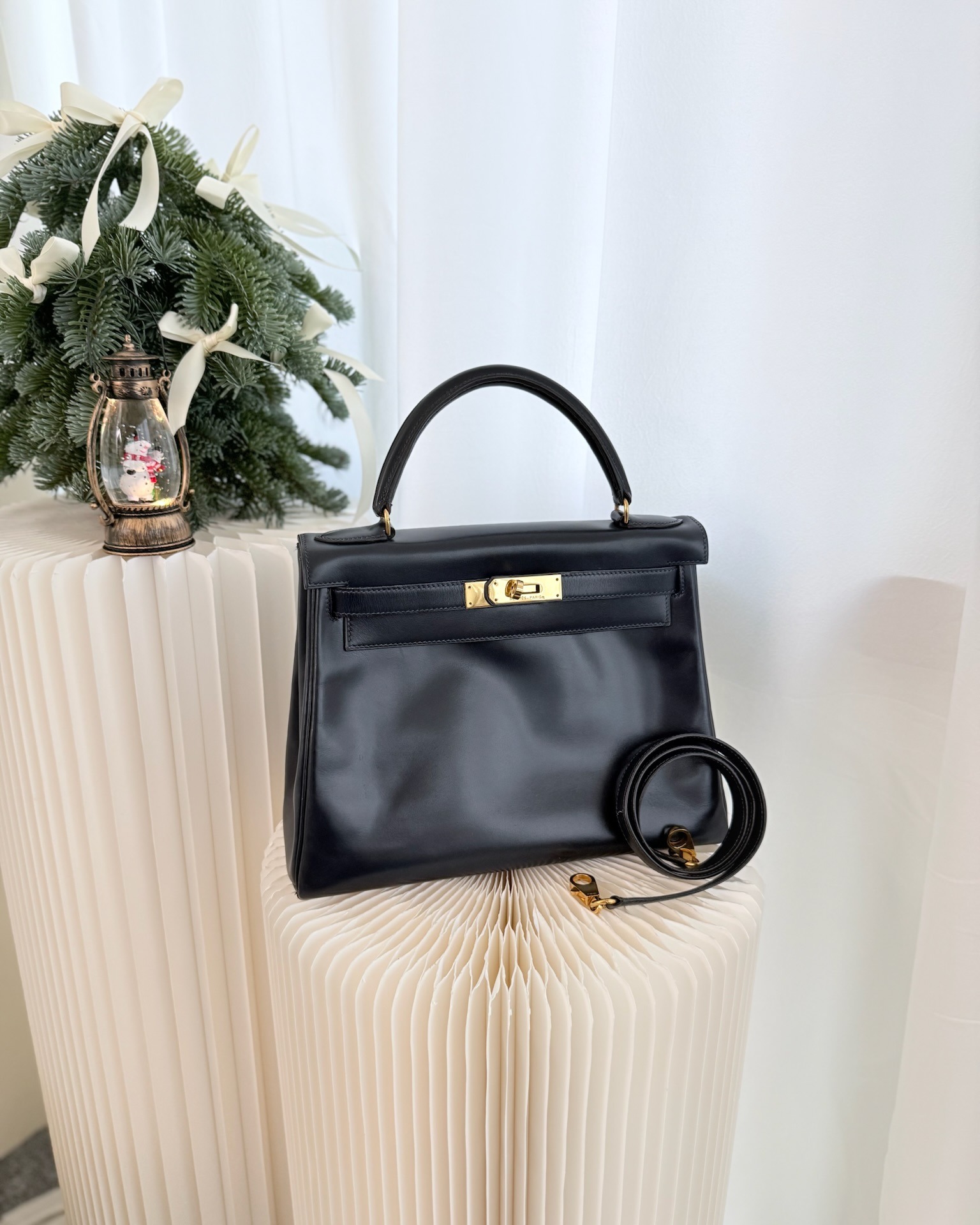 Hermès Vintage Kelly 28 Retourn Navy Box Leather