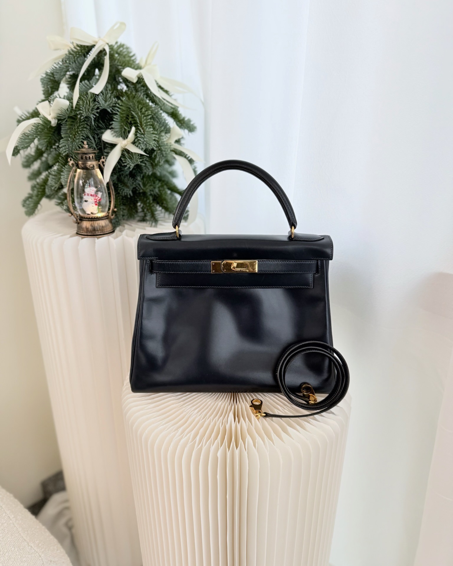 Hermès Vintage Kelly 28 Retourn Navy Box Leather