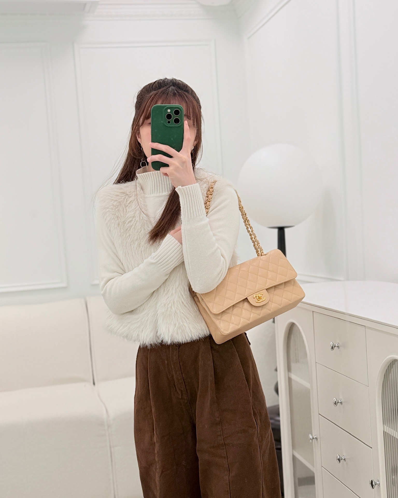 Chanel M/L Medium Classic Flap Quilted Beige Caviar