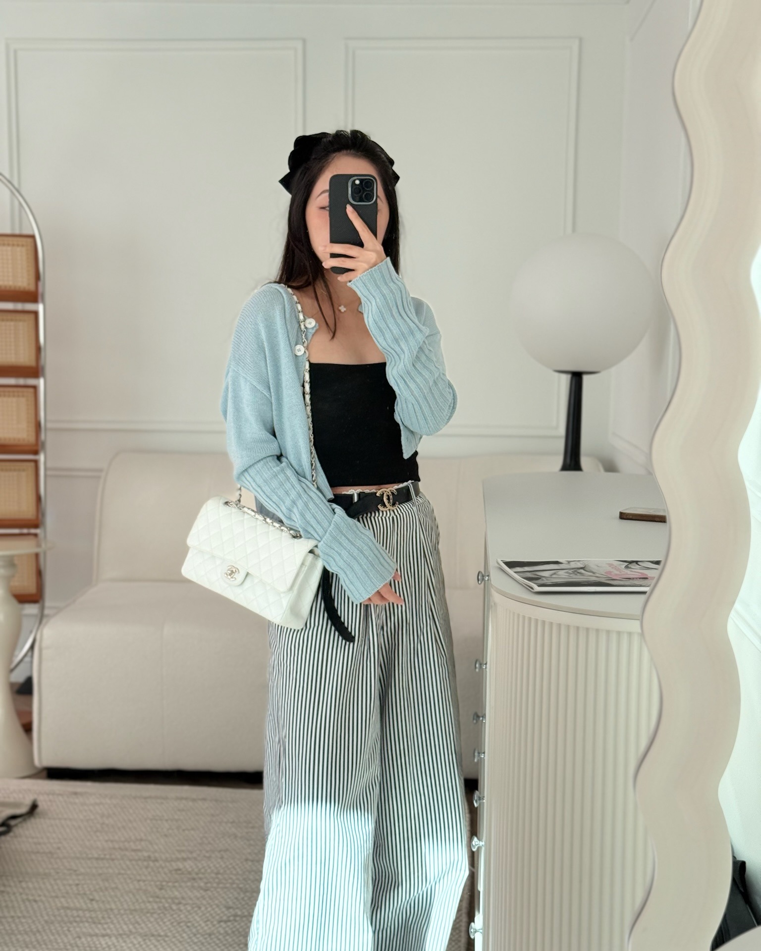 Chanel M/L Medium Classic Flap Quilted White Caviar