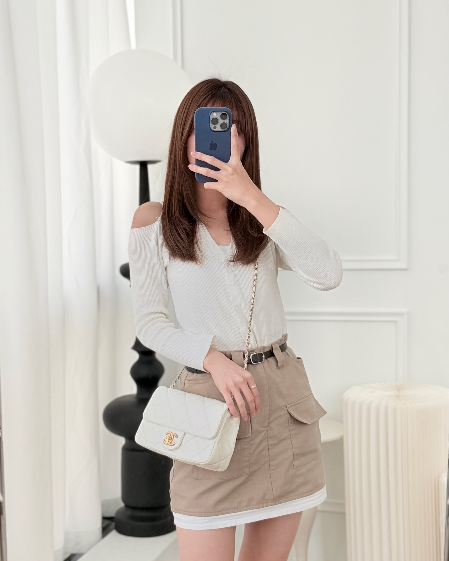 Chanel Quilted Double Pearl Adjustable Chain Flap Bag White Lambskin Aged 24S