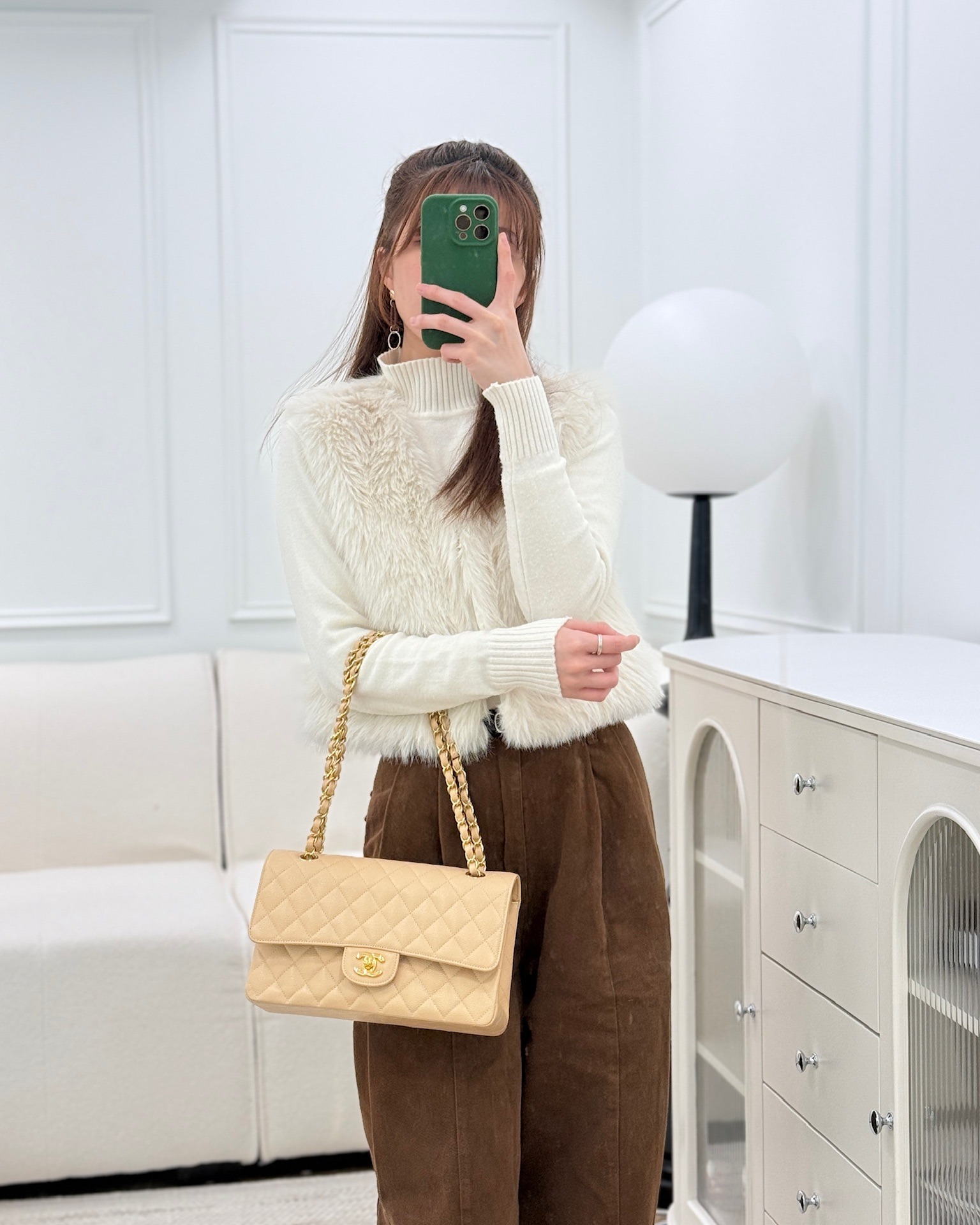 Chanel M/L Medium Classic Flap Quilted Beige Caviar