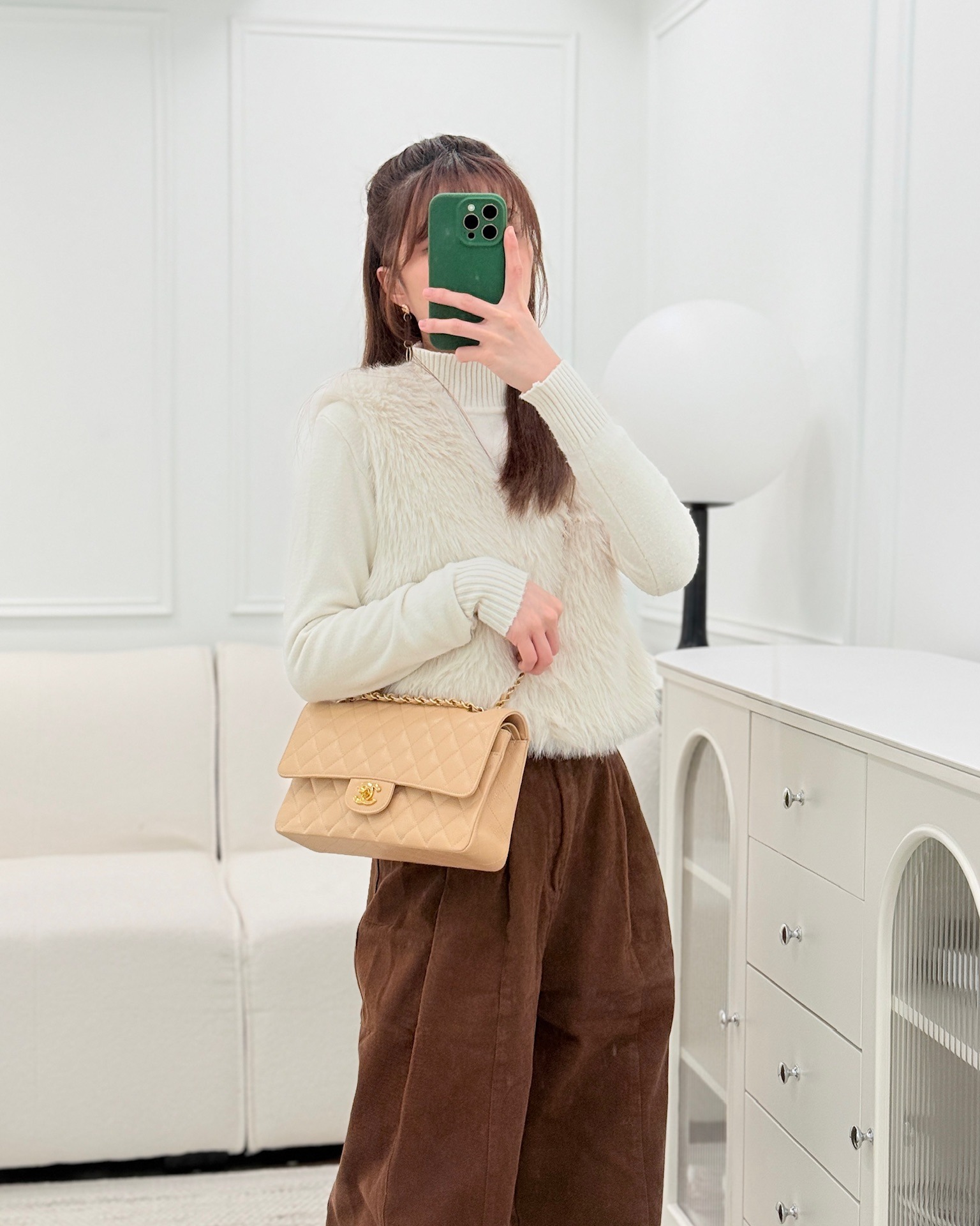 Chanel M/L Medium Classic Flap Quilted Beige Caviar