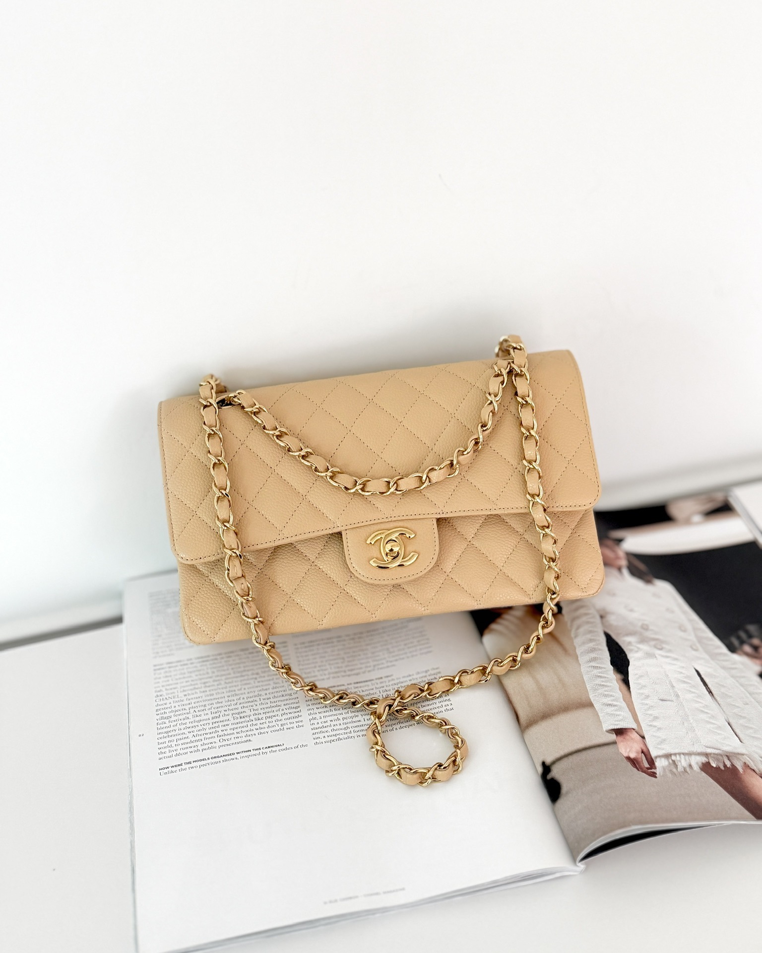 Chanel M/L Medium Classic Flap Quilted Beige Caviar